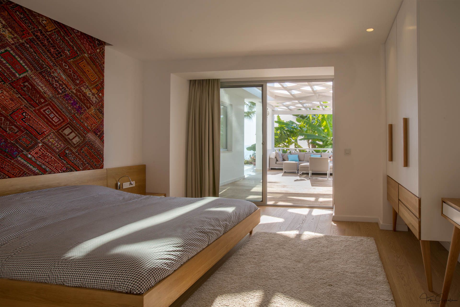 Secluded Villa with Stunning Sea-Views