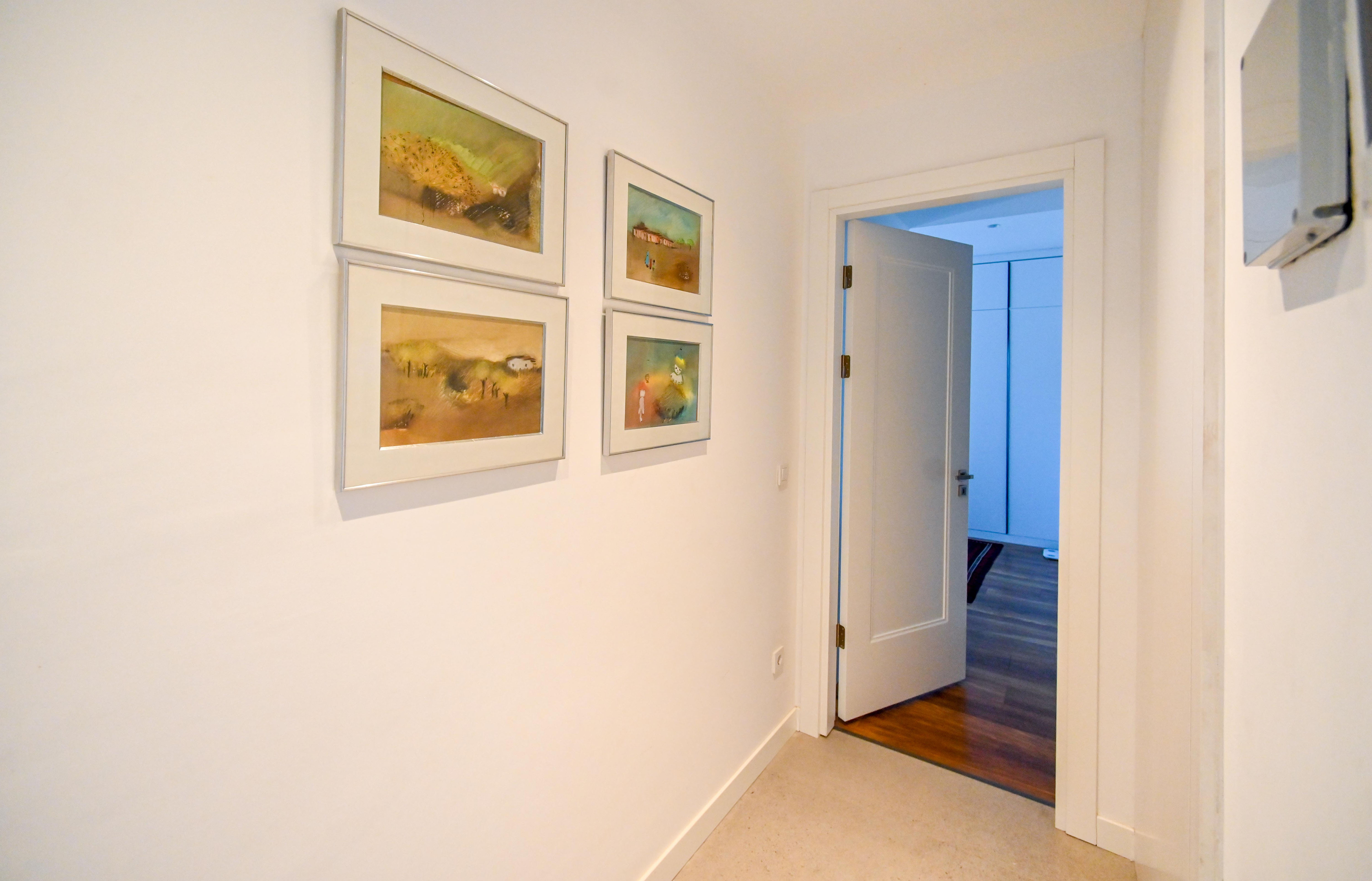 Modern Villas with Lake Views