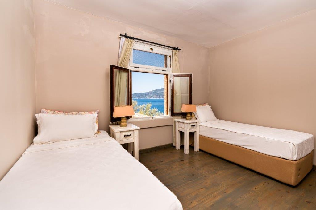 Furnished Luxury Sea-View Villa