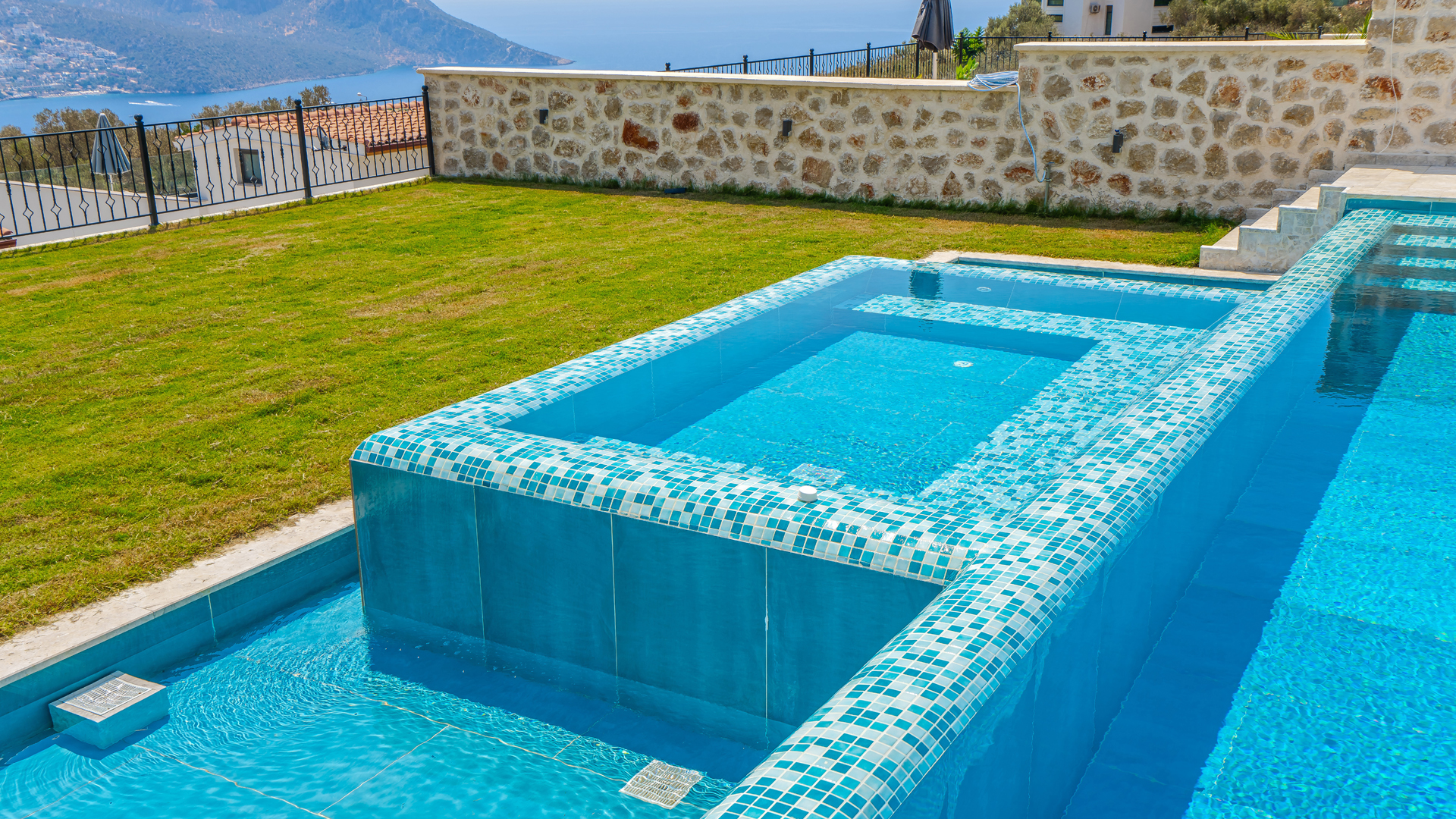 Stunning Villa in Ortaalan