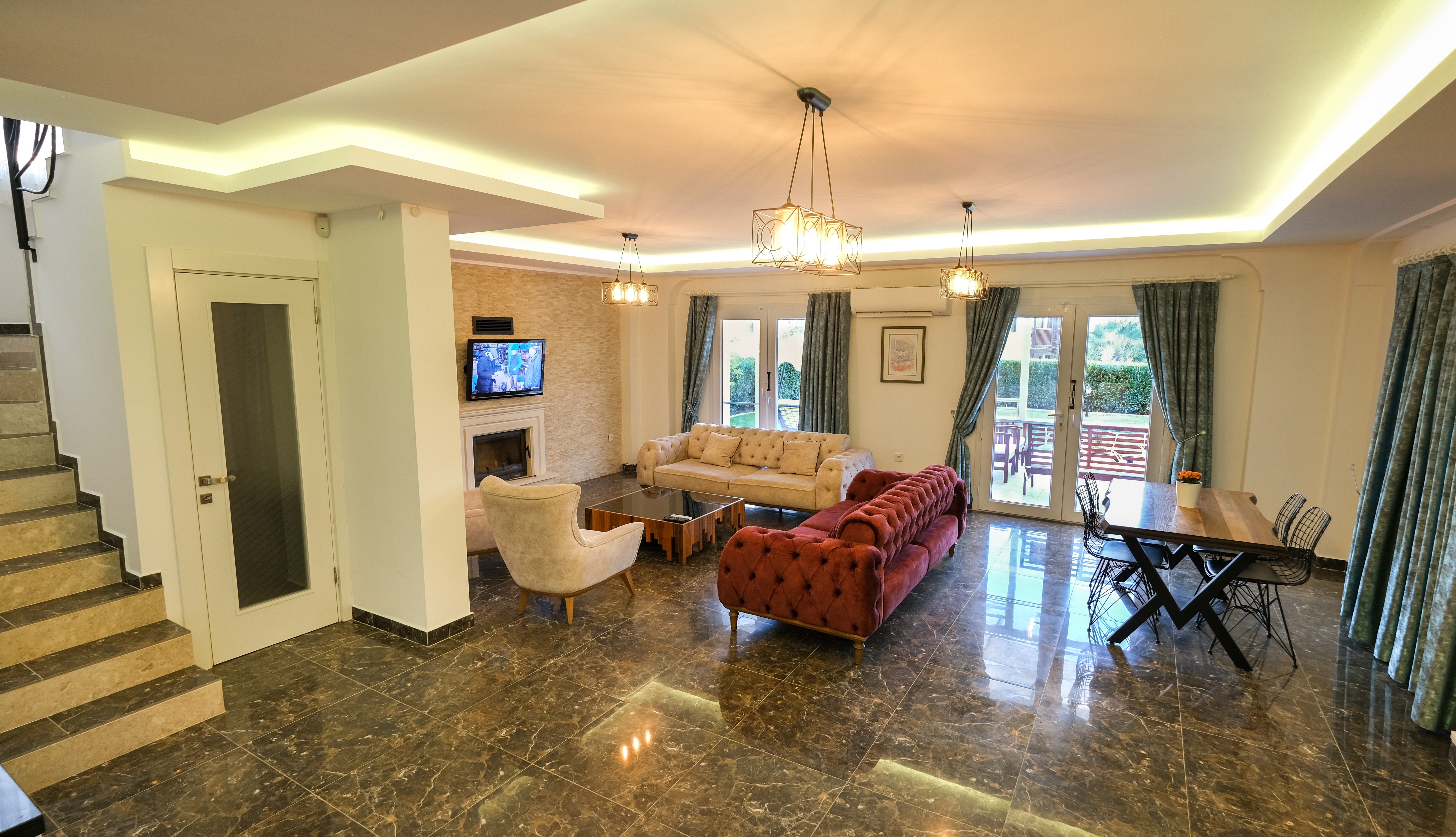 Detached Villa For Sale in Ovacik