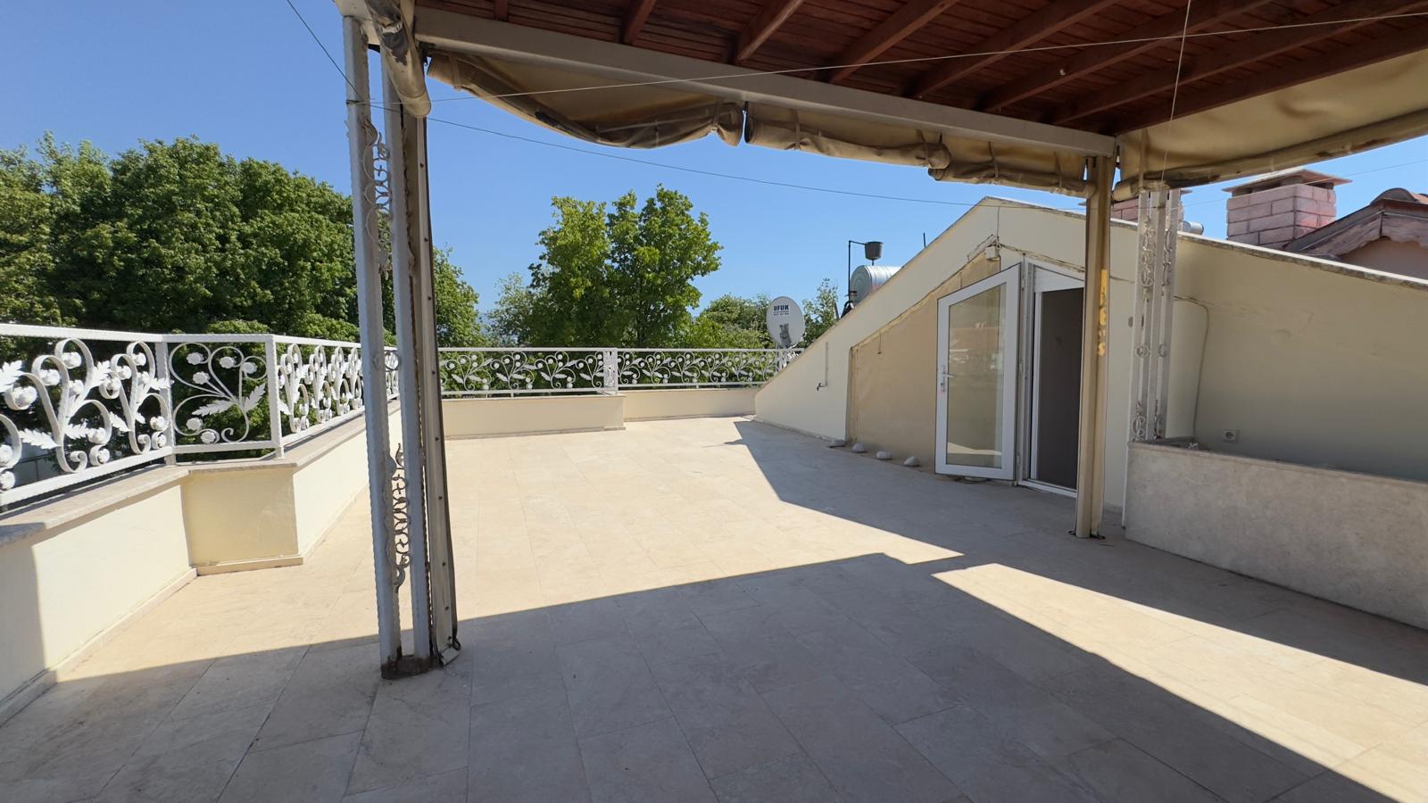 Spacious 3-Bedroom Villa in Calis