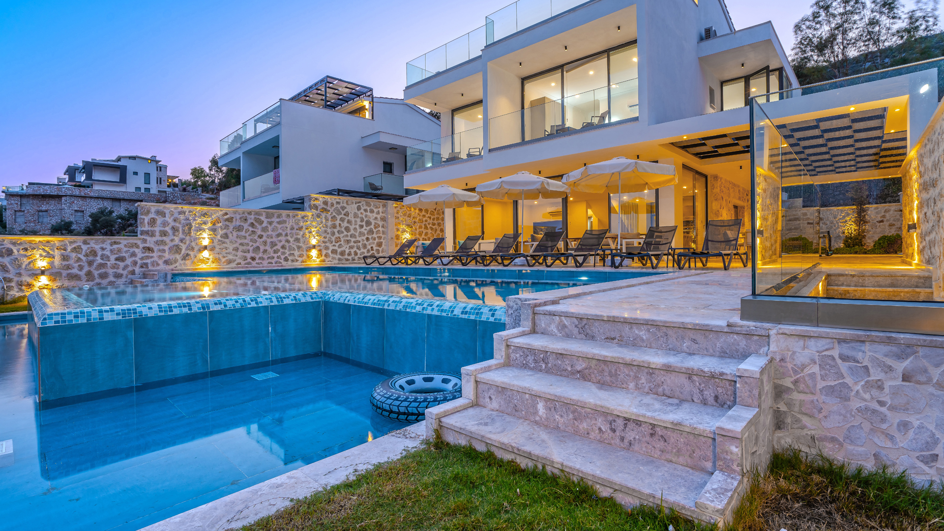 Stunning Villa in Ortaalan