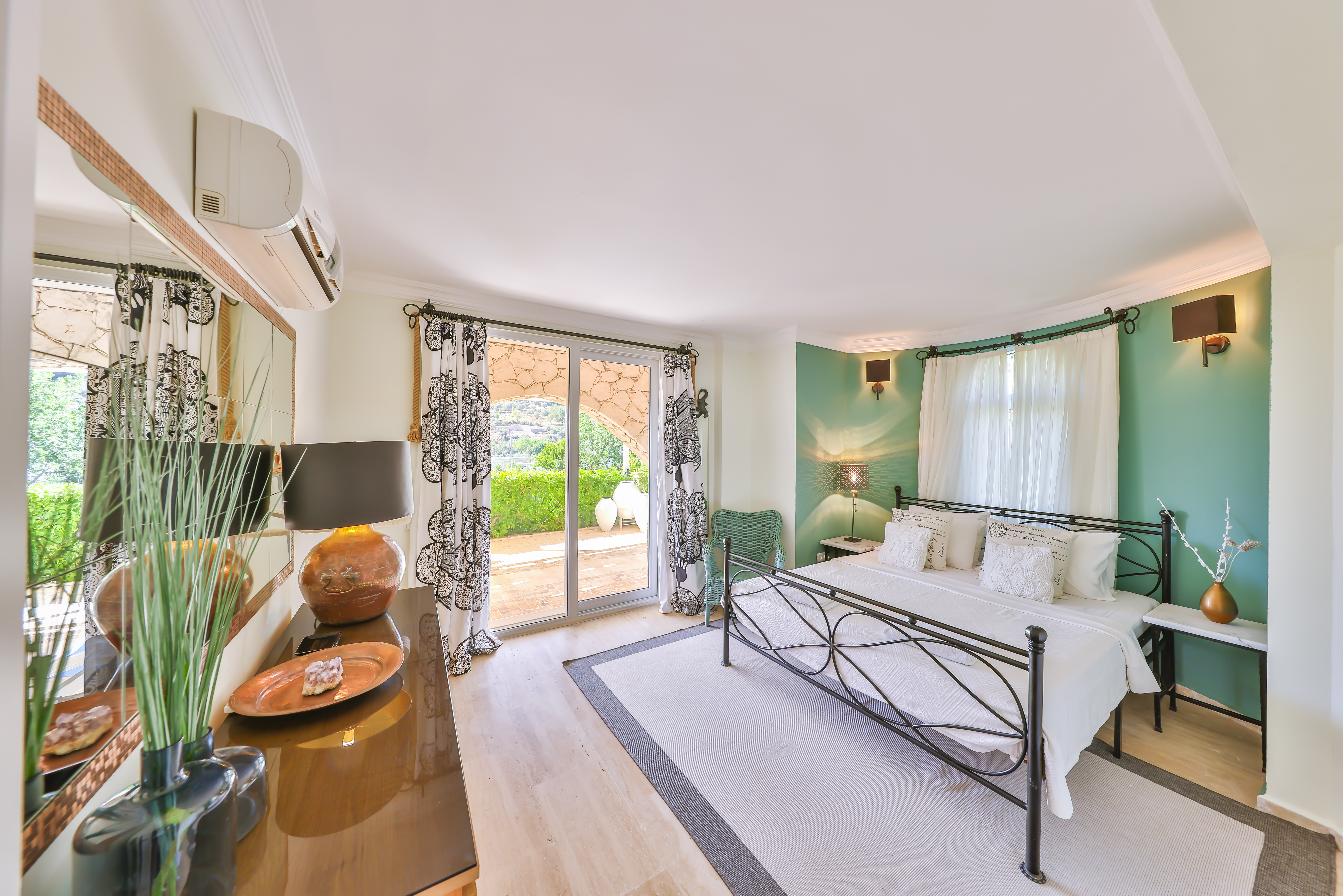 Secluded Luxury Villa in Islamlar