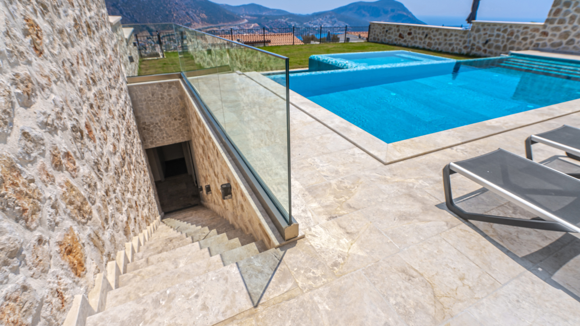 Stunning Villa in Ortaalan