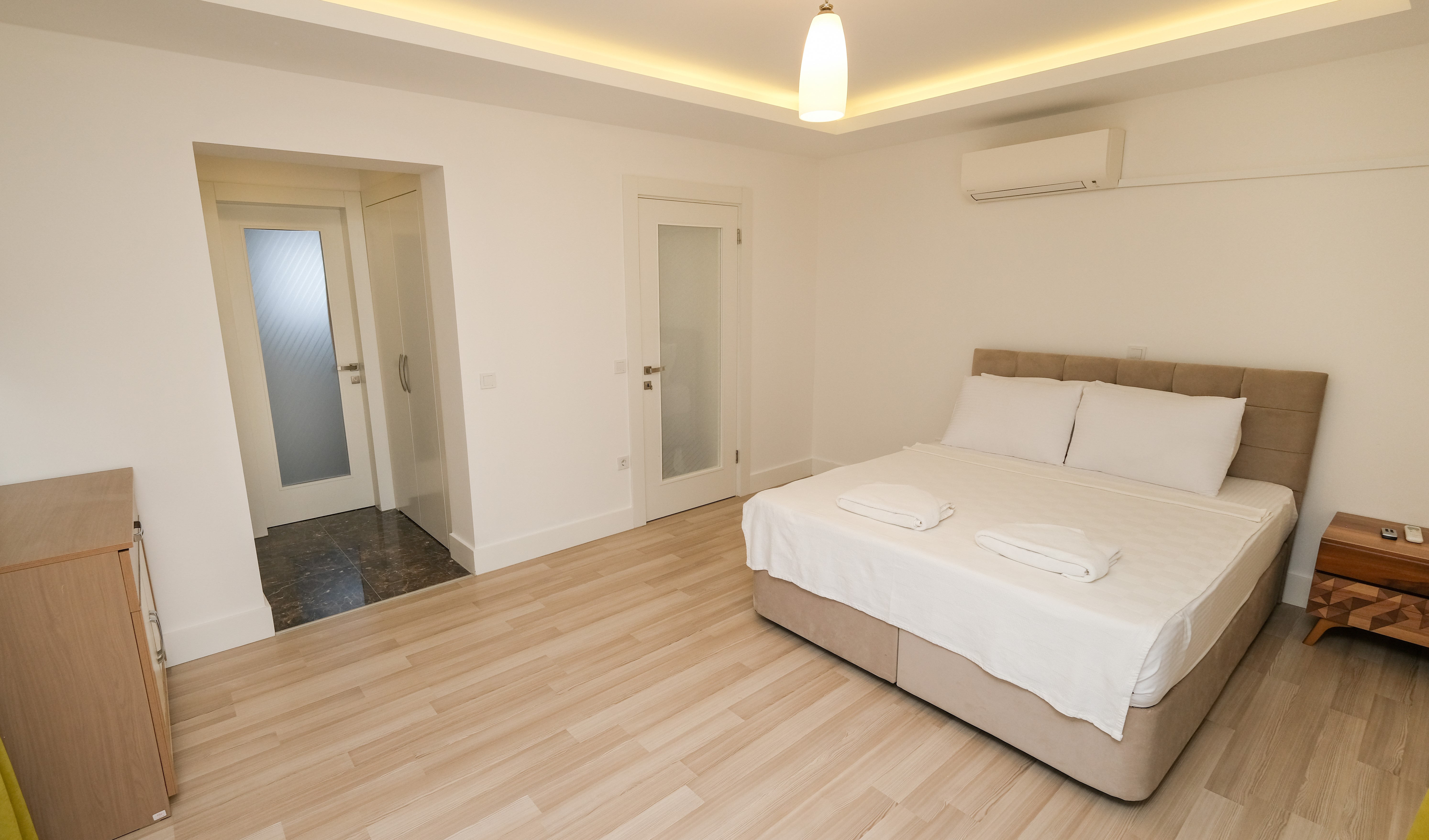 Detached Villa For Sale in Ovacik