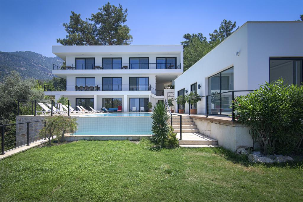 Stunning Luxury Villa in Faralya