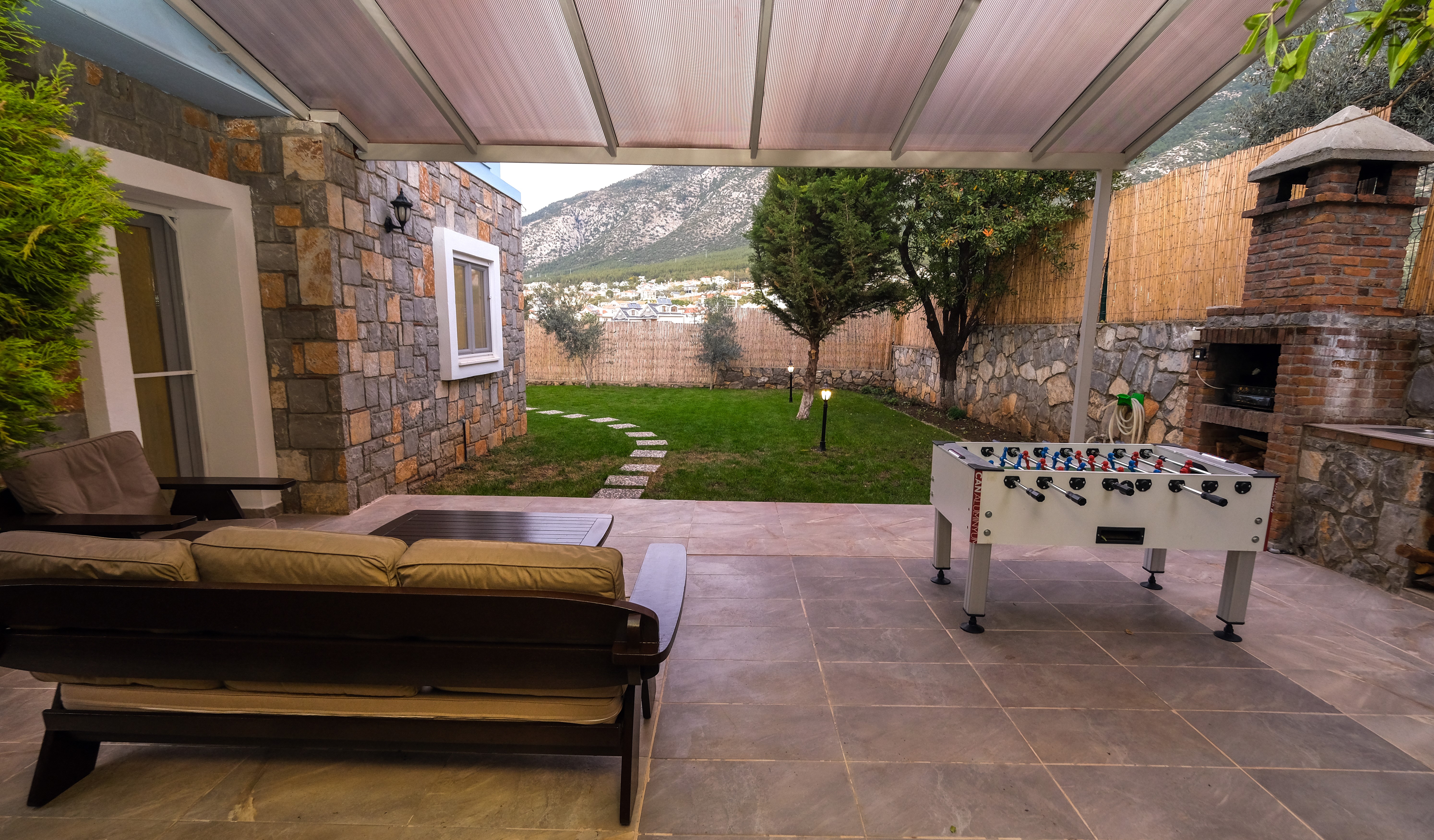 Detached Villa For Sale in Ovacik