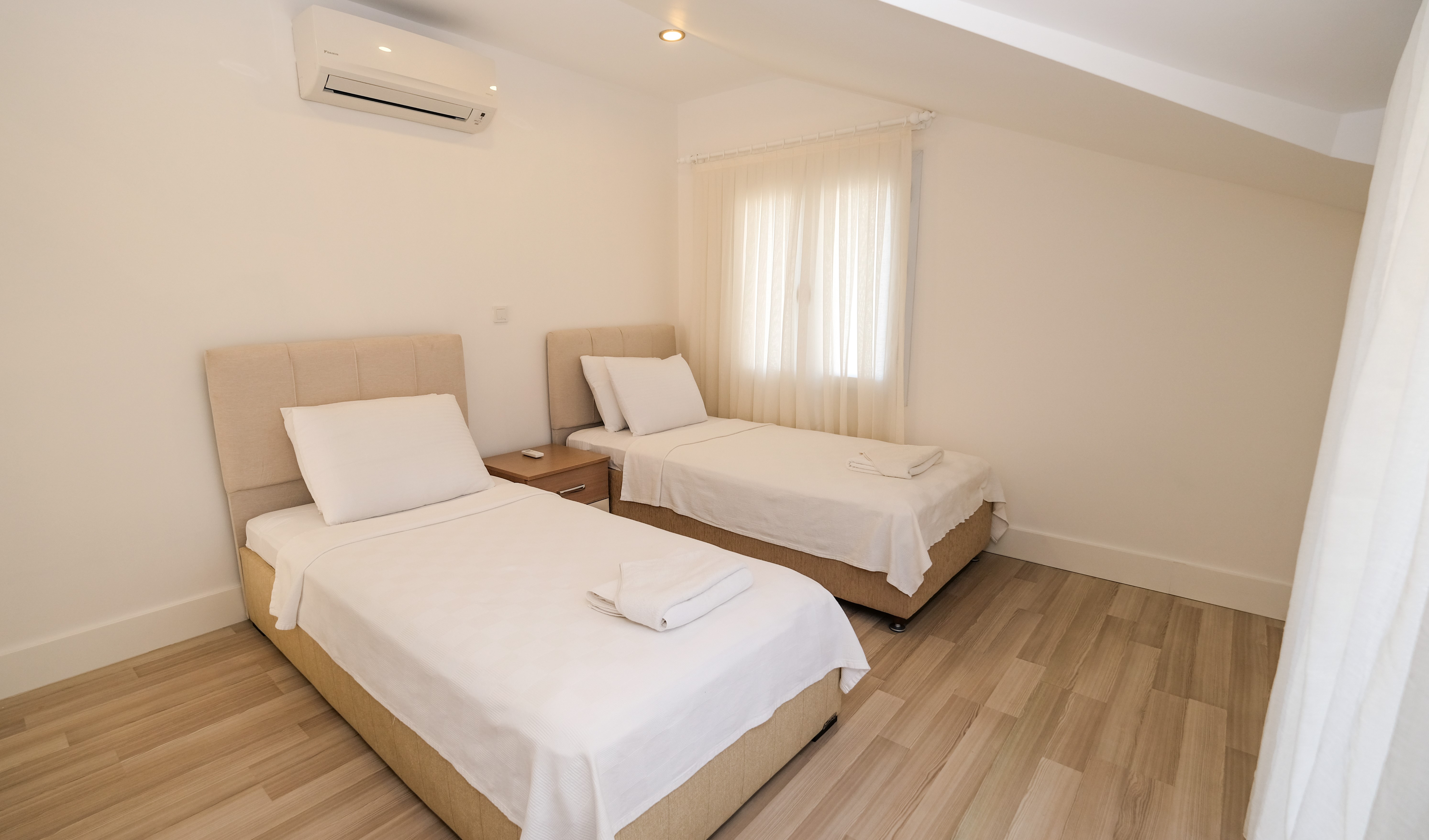 Detached Villa For Sale in Ovacik