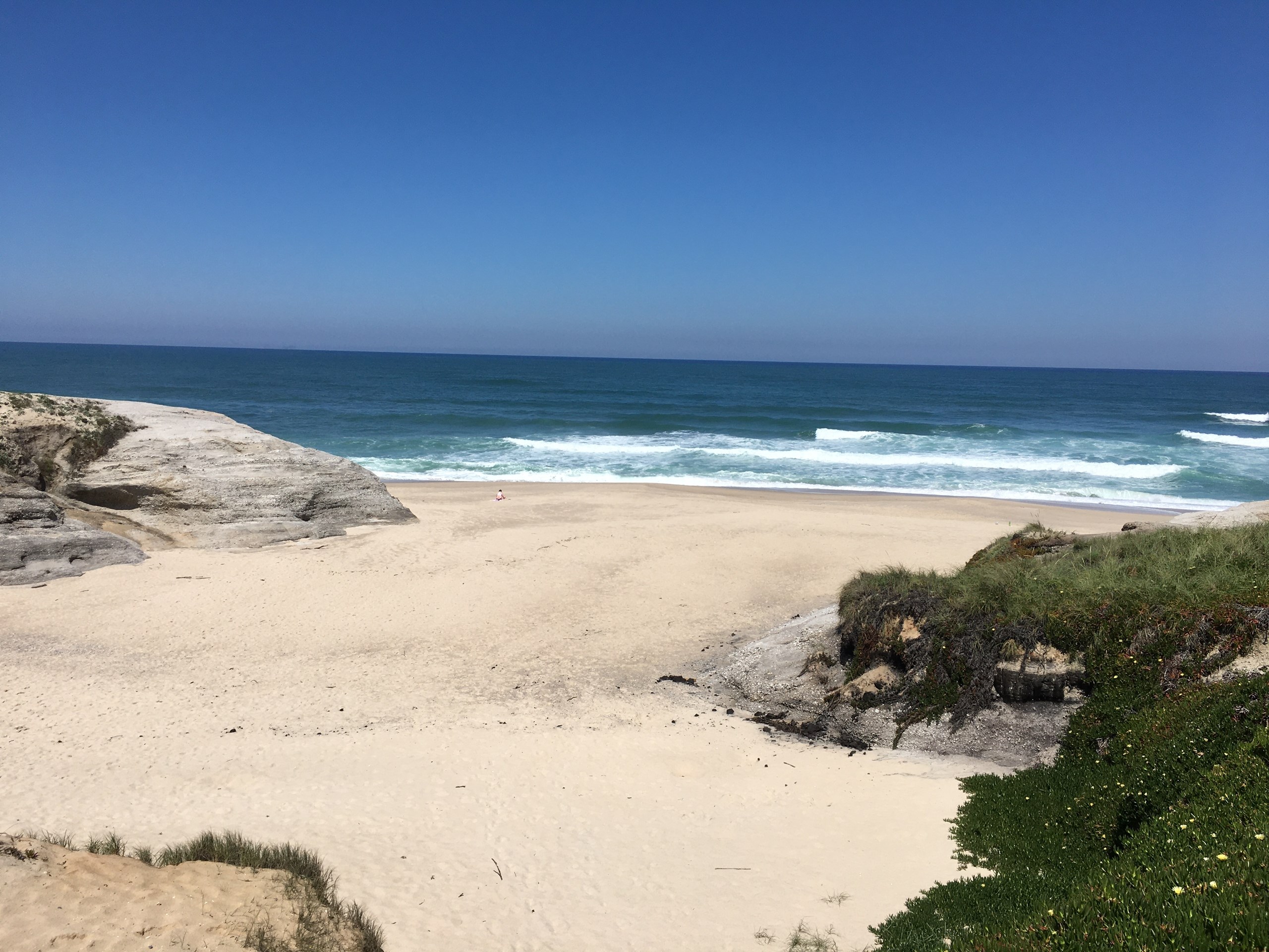 Twin villa with 3 bedrooms in golf resort and access to the beach