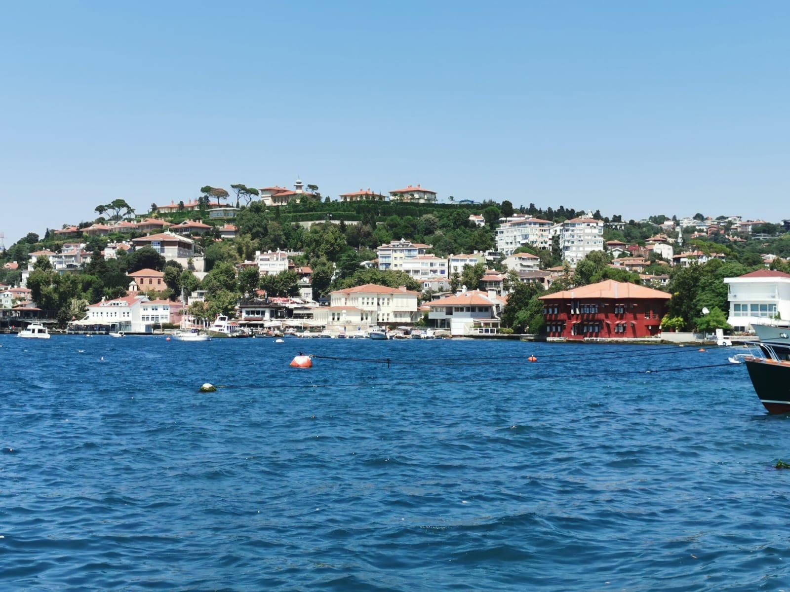 Bosphorus Sea-Front House