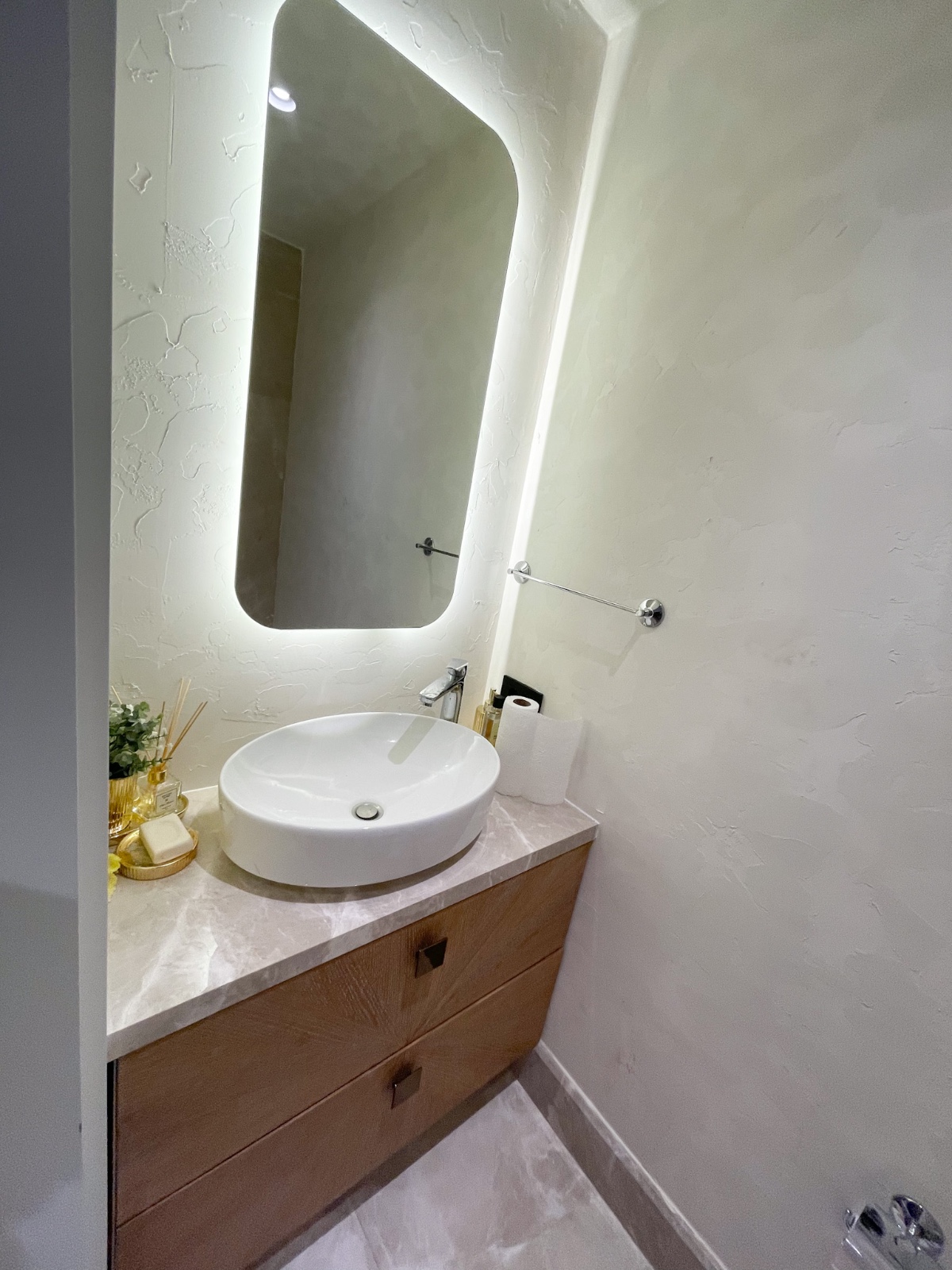 Sea-Front Apartment in Gundogan