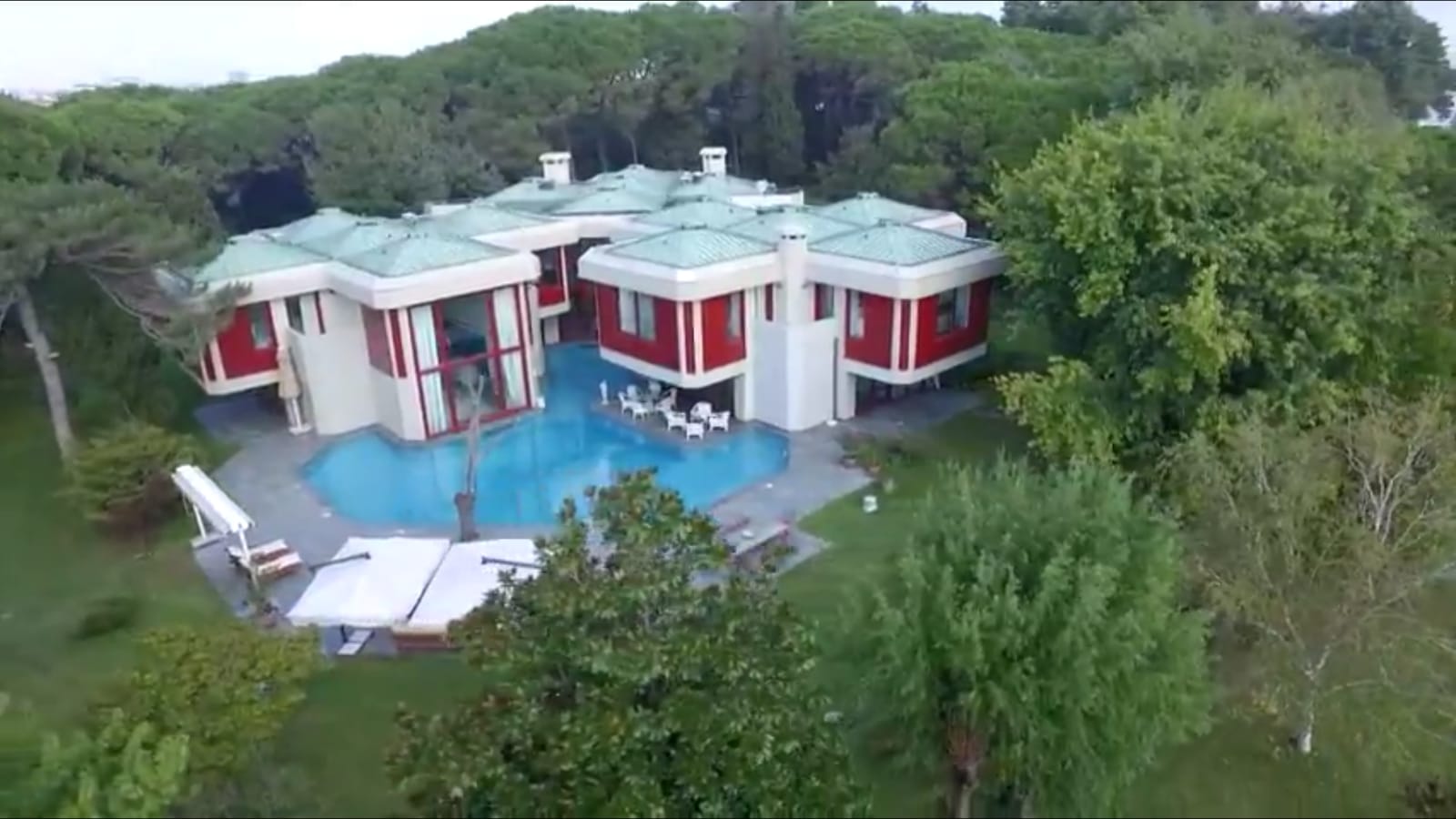 Stunning Contemporary Mansion For Sale In Istanbul