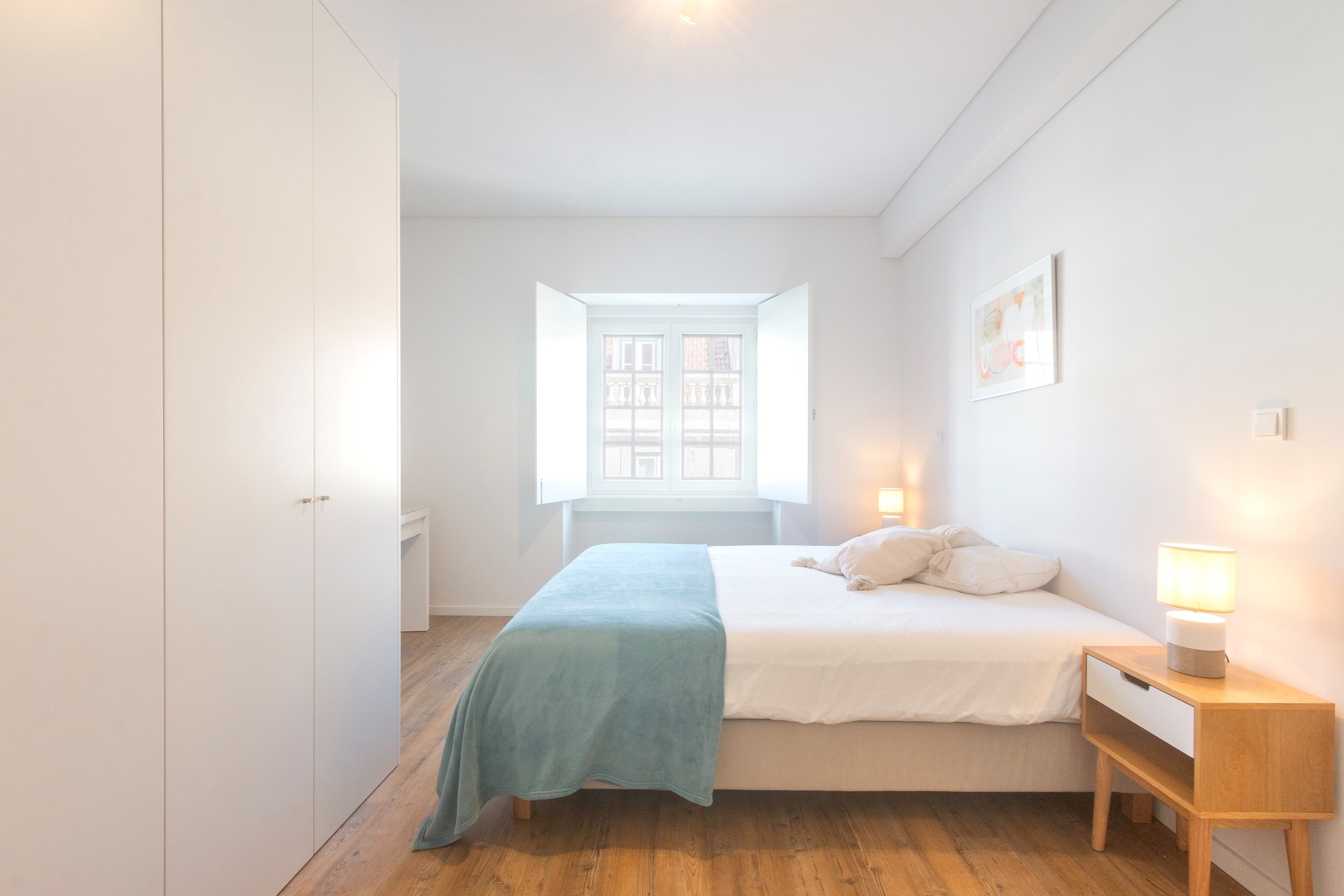 2 bedroom apartment as new between Chiado and Baixa