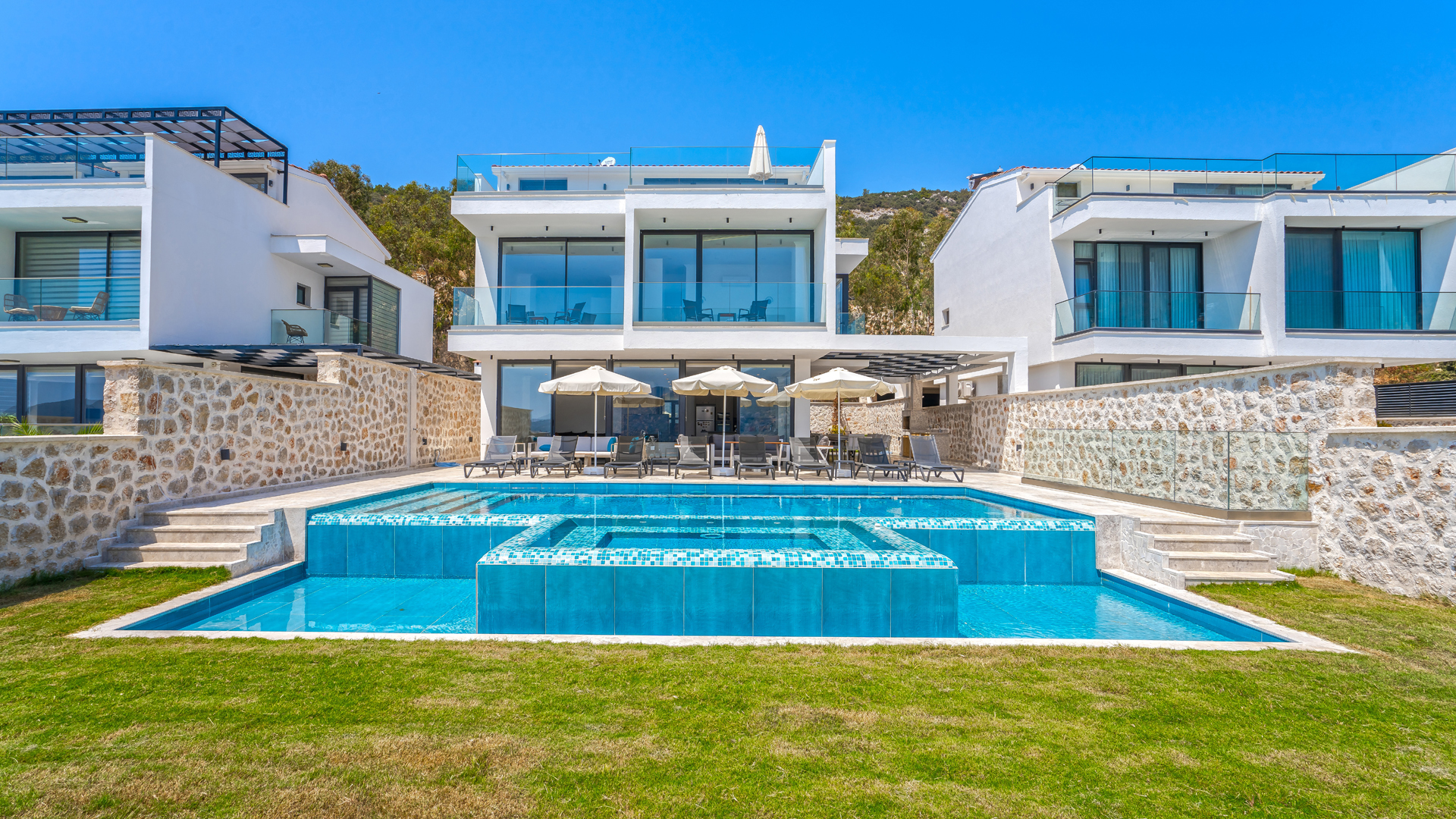 Stunning Villa in Ortaalan