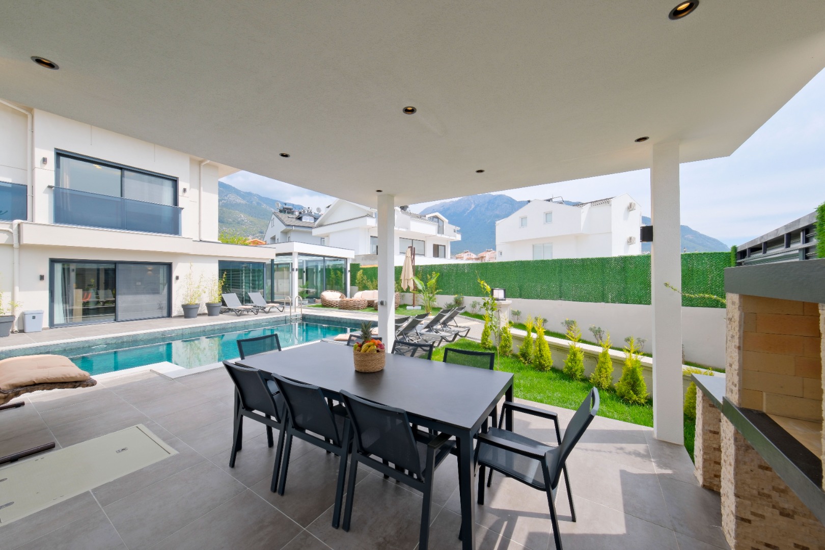 Stunning Modern Villa in Ovacik