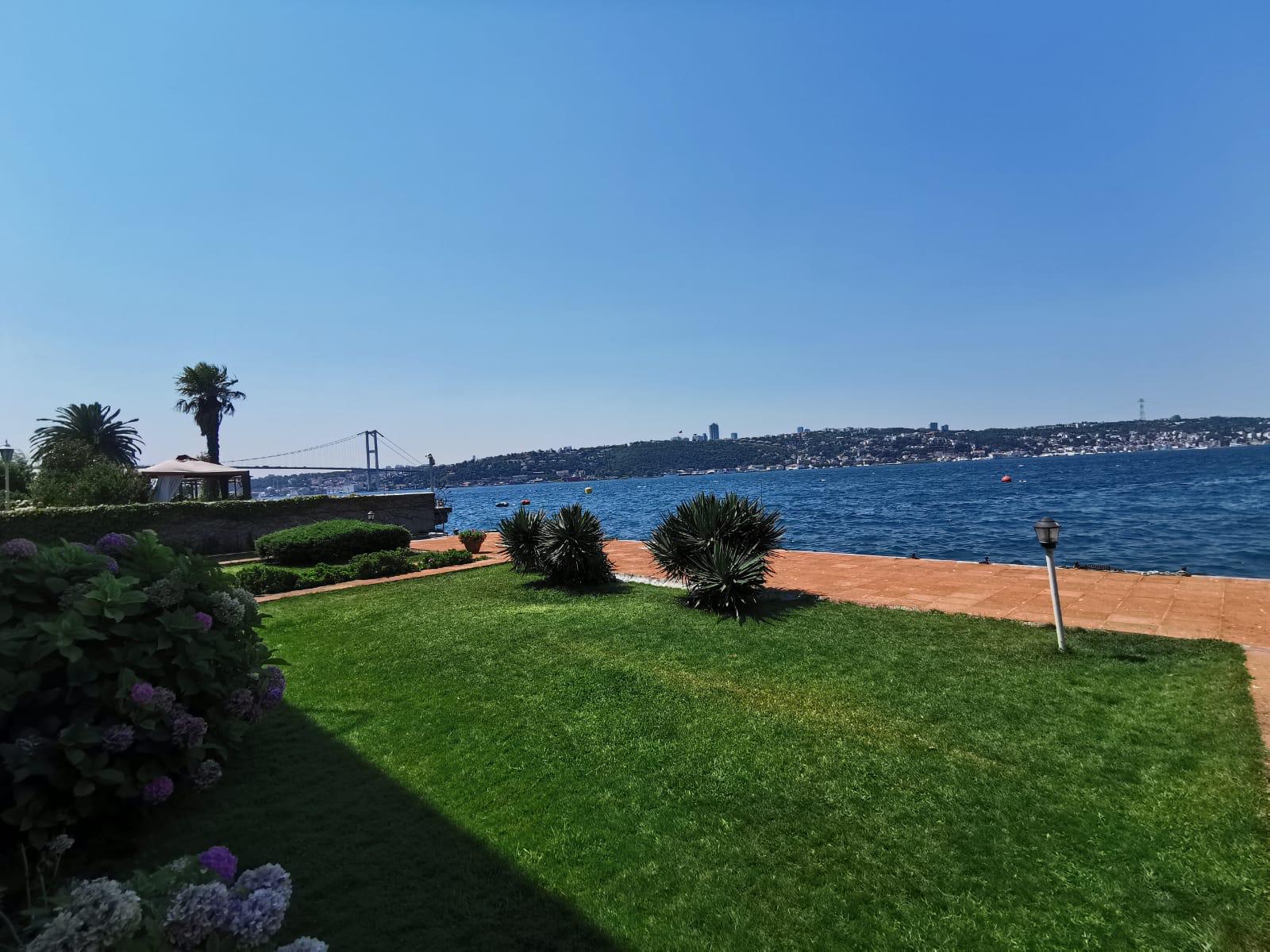 Bosphorus Sea-Front House
