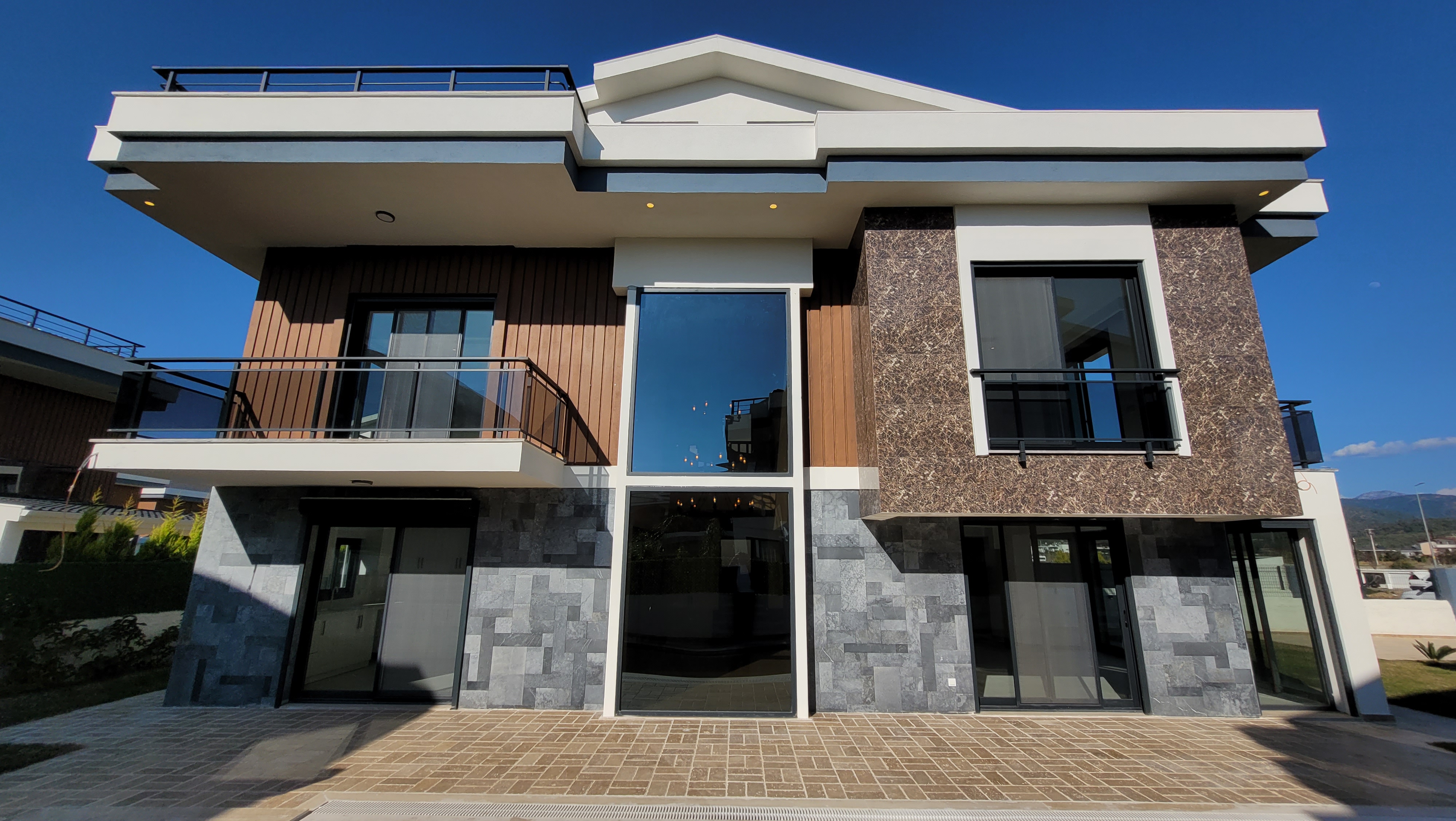 New Luxury Villas in Calis