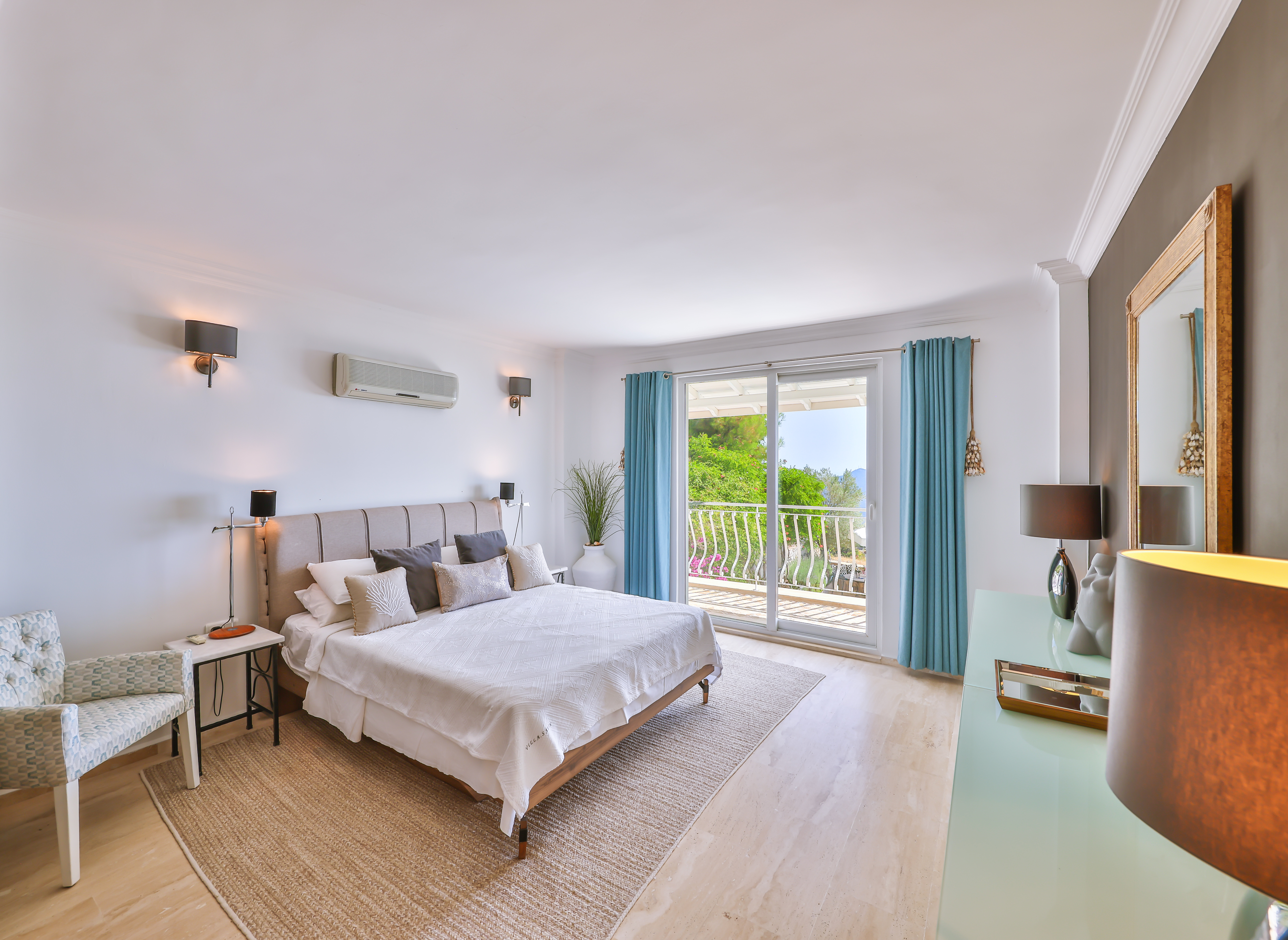 Secluded Luxury Villa in Islamlar