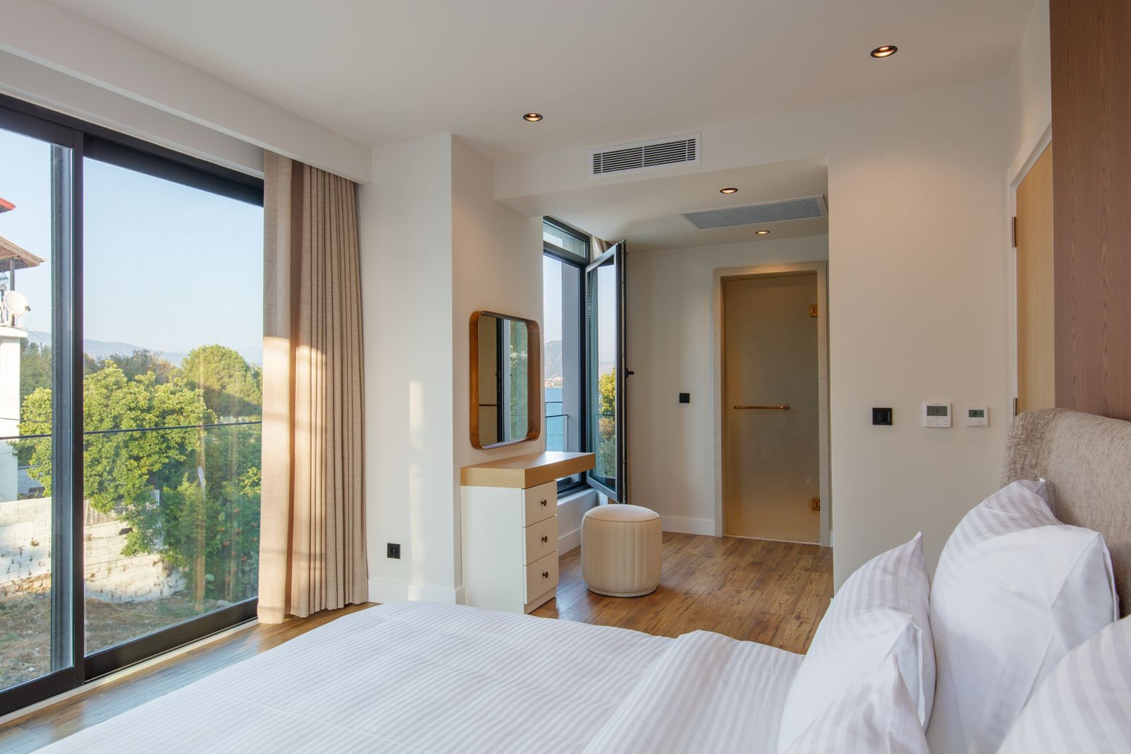 Elegant Villa on Sovalye Island