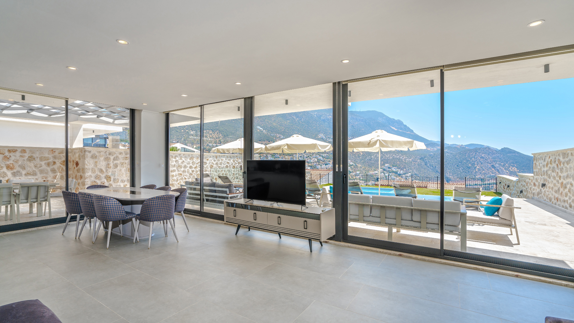 Stunning Villa in Ortaalan