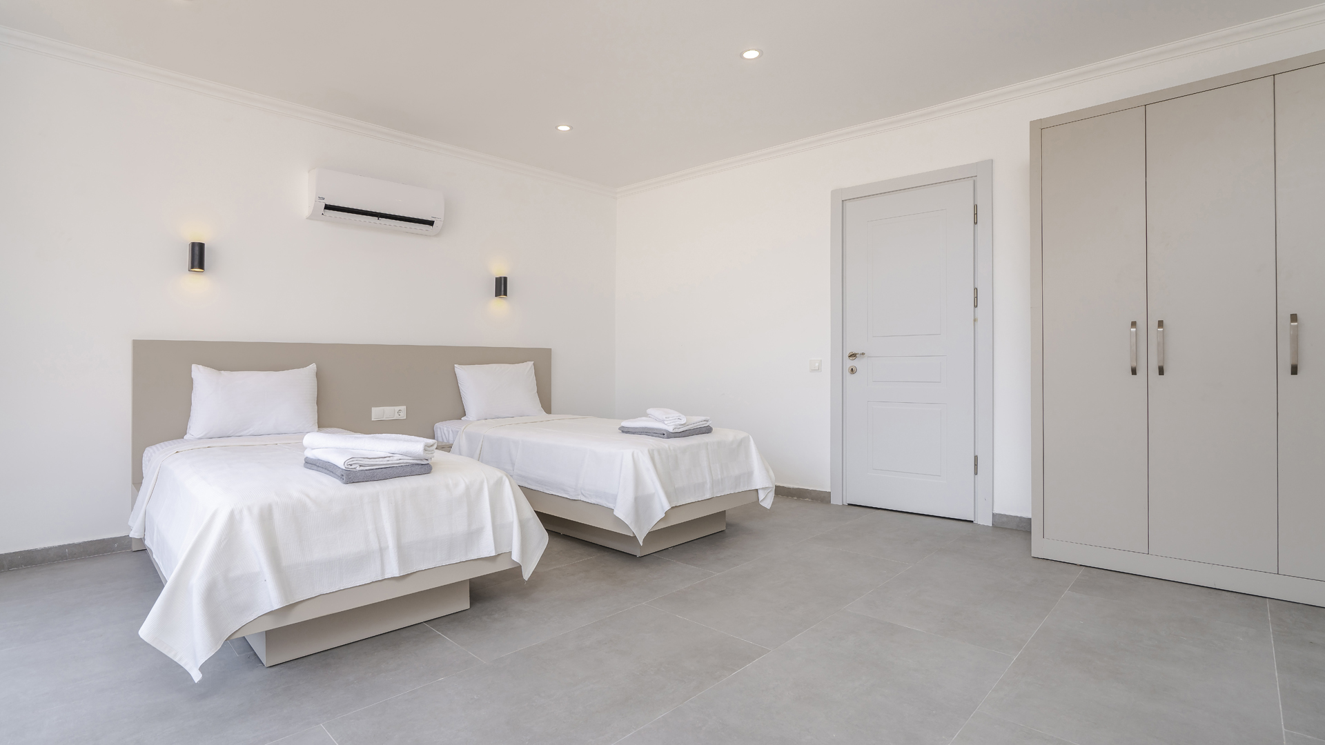 Stunning Villa in Ortaalan