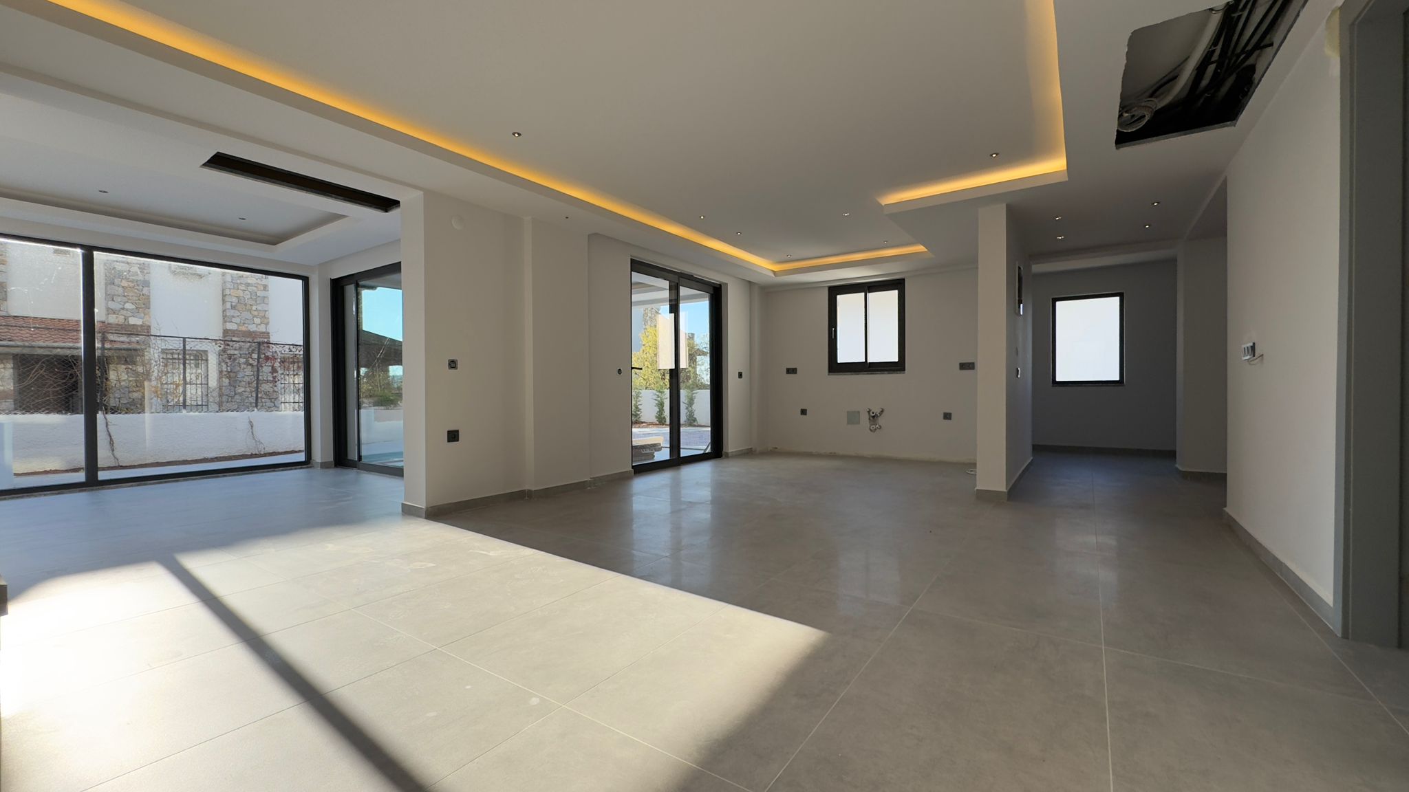 New Luxury Mountain View Villa