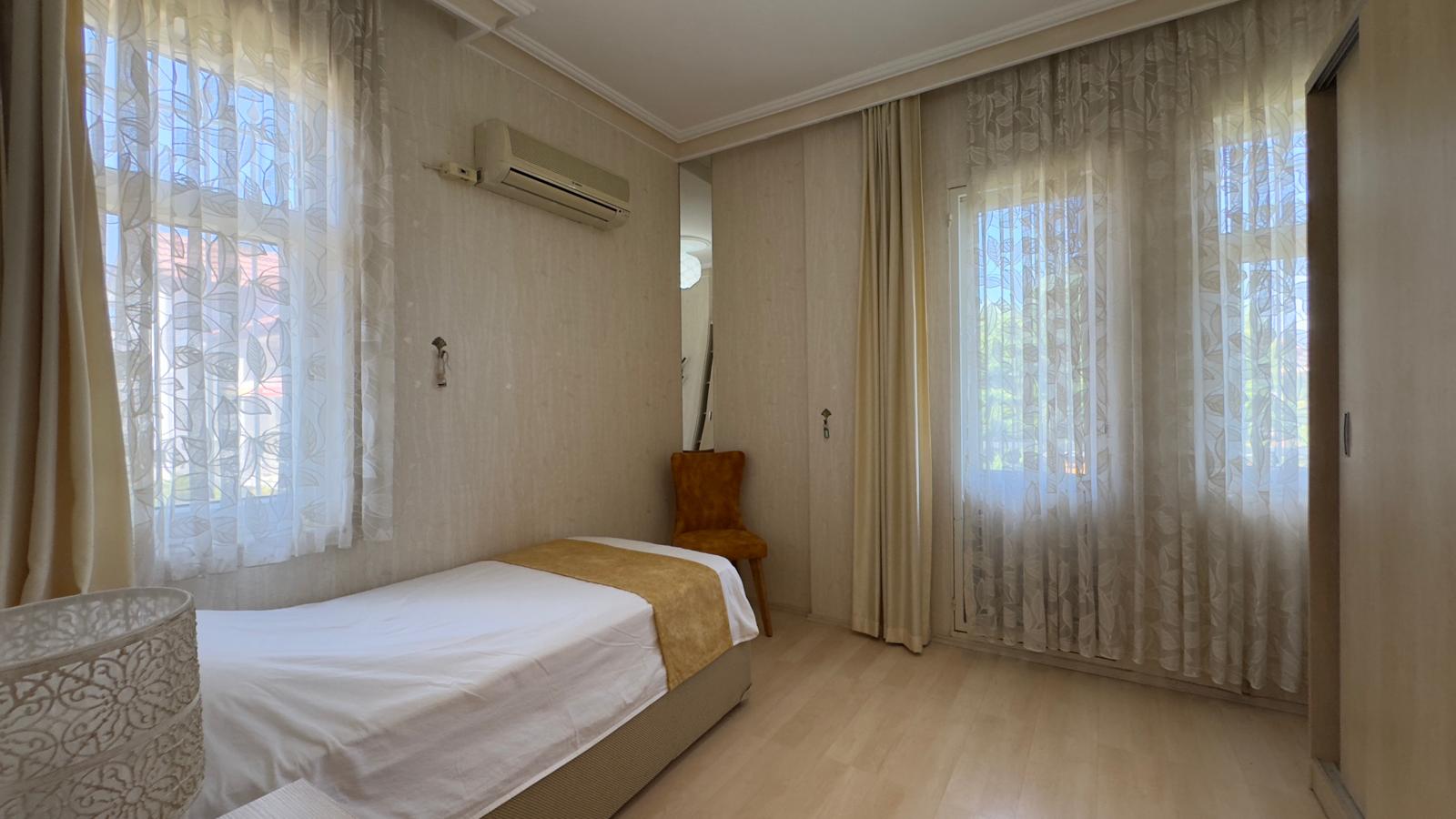 Spacious 3-Bedroom Villa in Calis