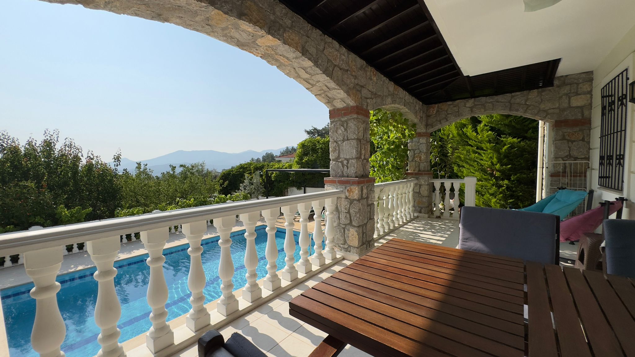Detached Villa with Great Views