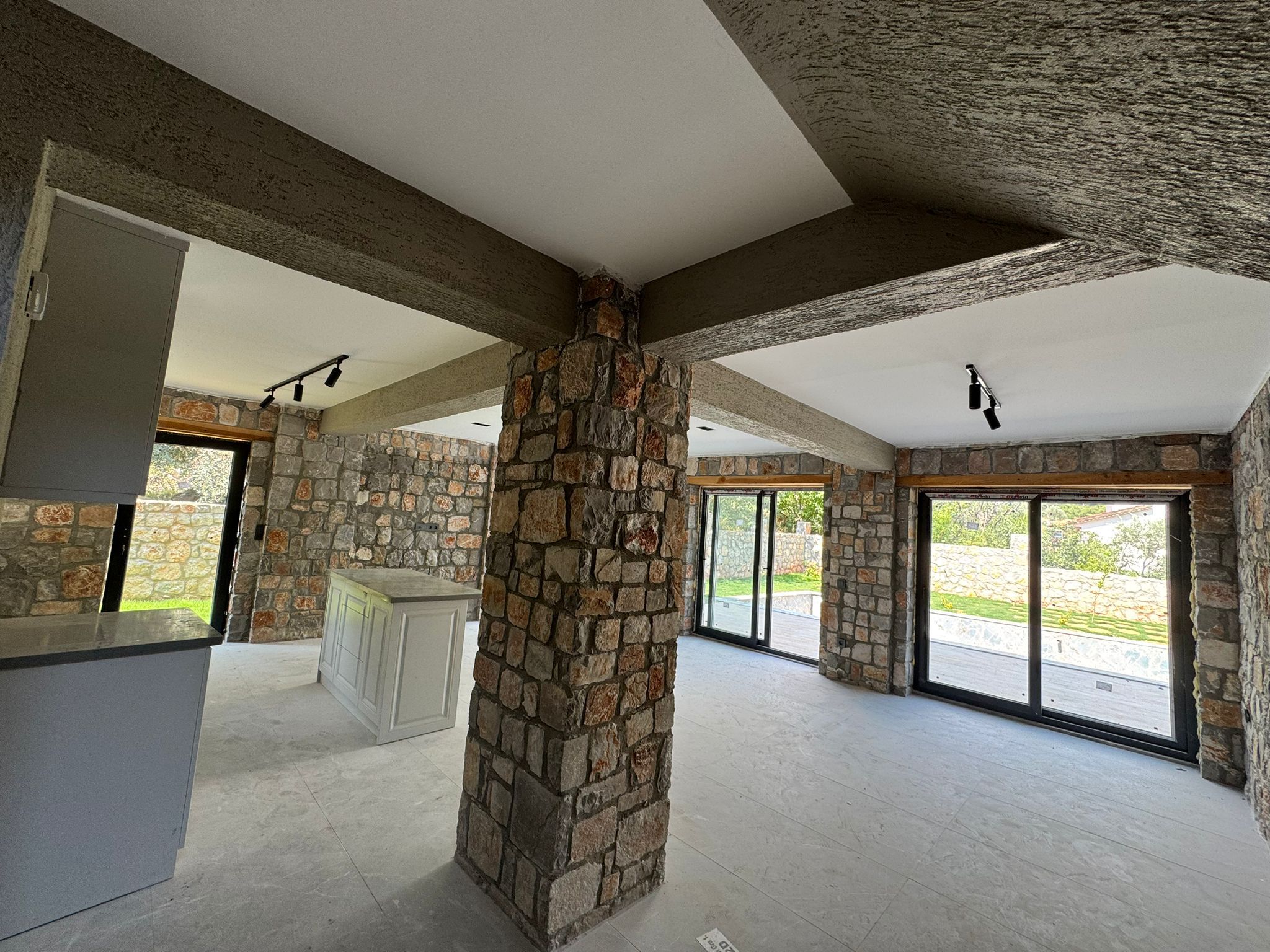 Brand New Stone-Built Villa