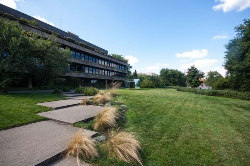 2 Bedroom Duplex Apartment with Terrace and Garage in Avenidas Novas