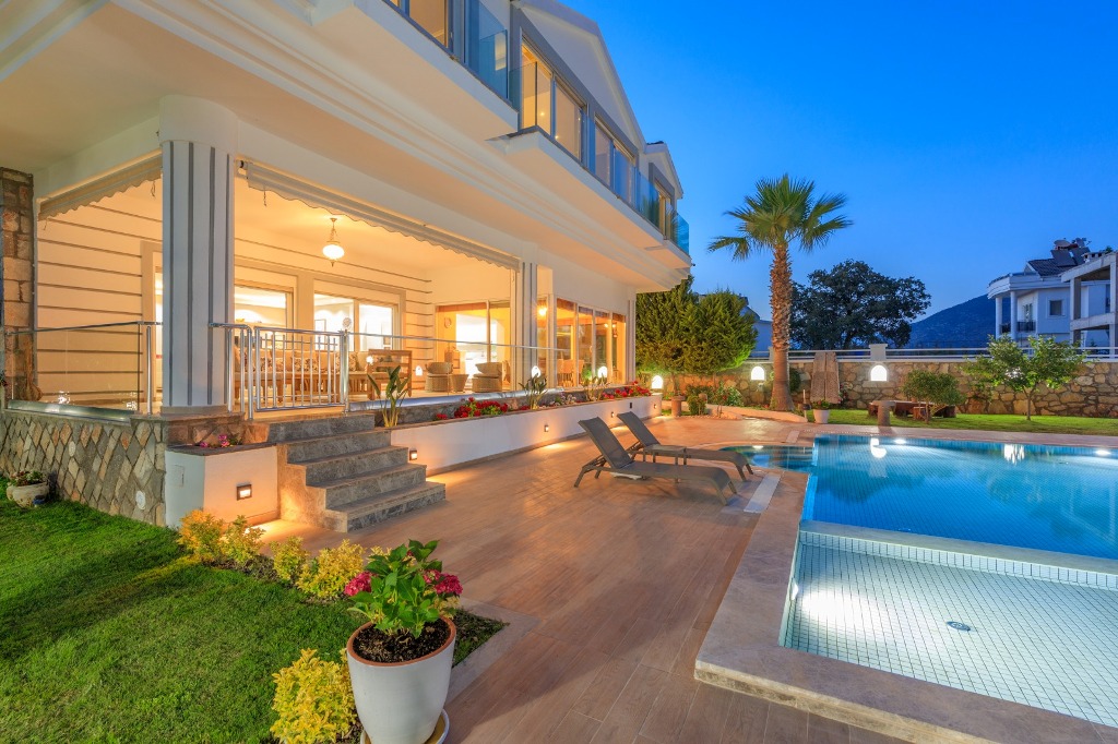 Elegant Luxury Villa in Ovacik