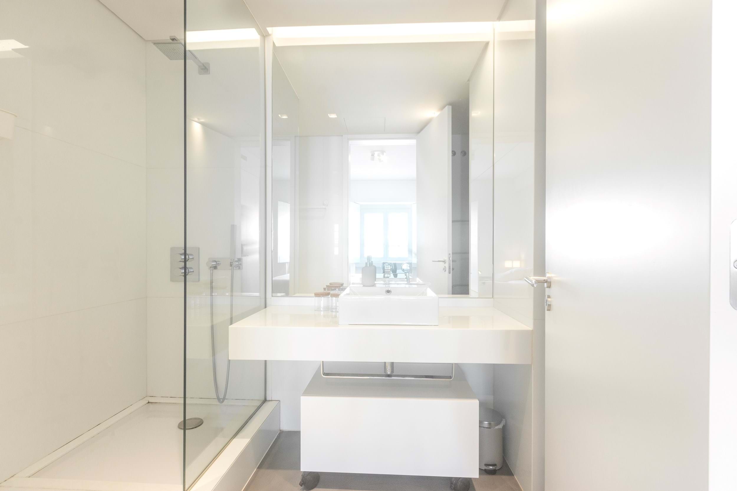 2 bedroom apartment as new between Chiado and Baixa