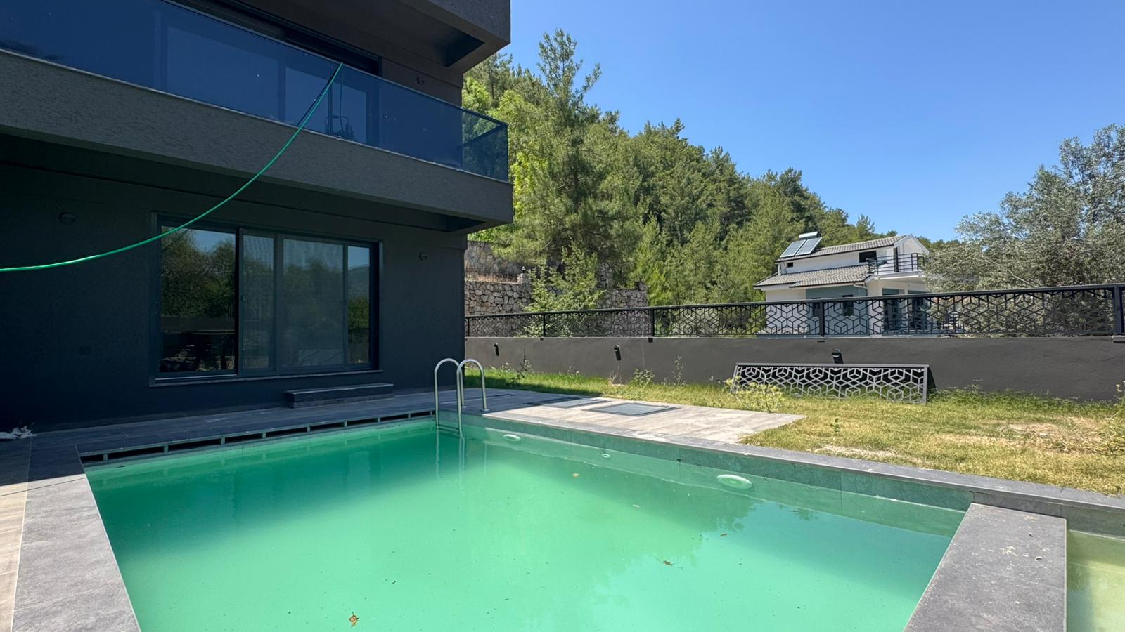 Brand New Luxury Villas