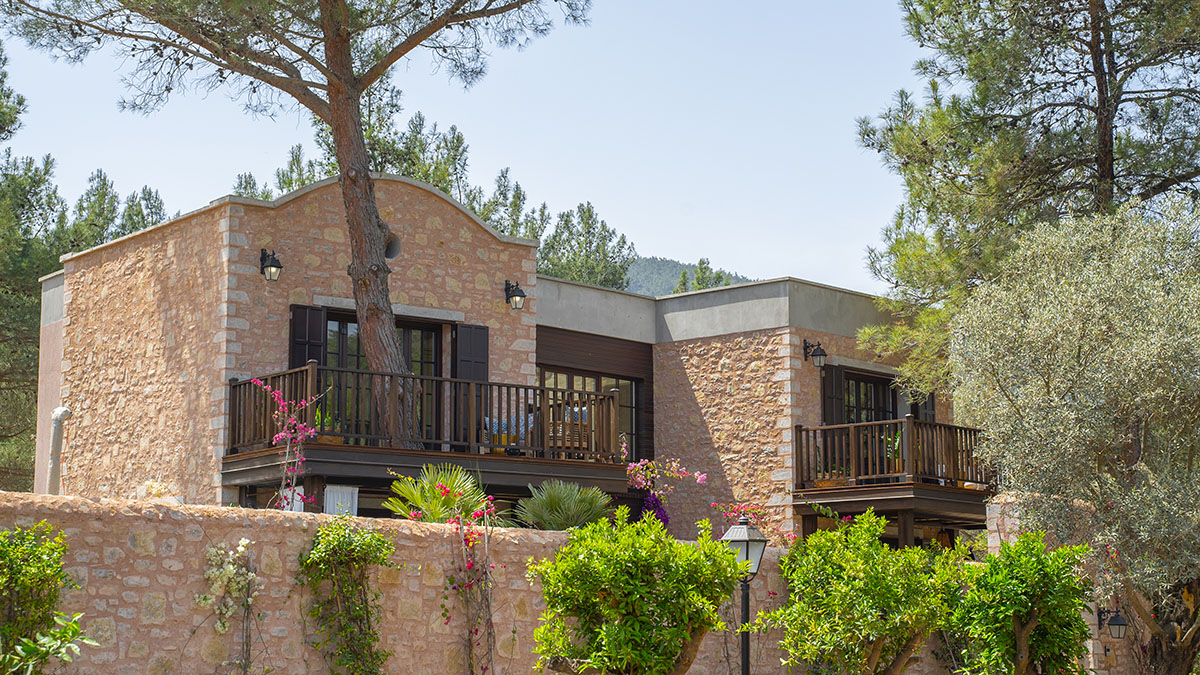 Secluded Luxury Stone Built Villas