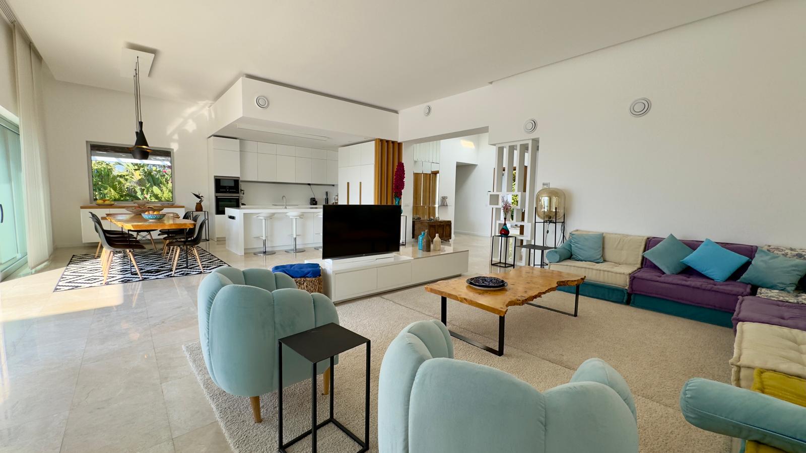 Secluded Villa with Stunning Sea-Views