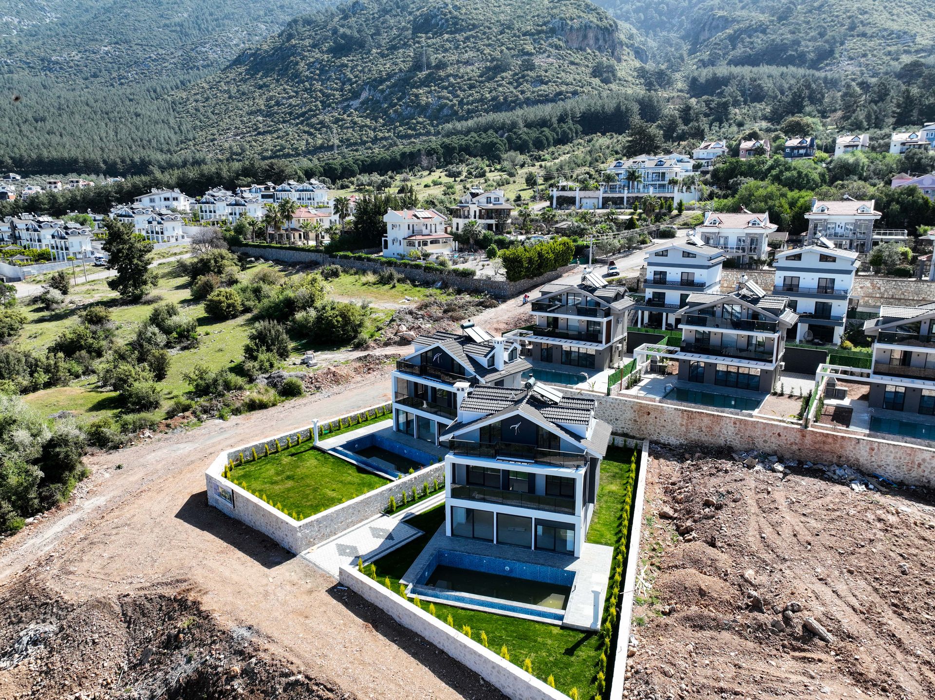 Quiet Location Luxury Villas