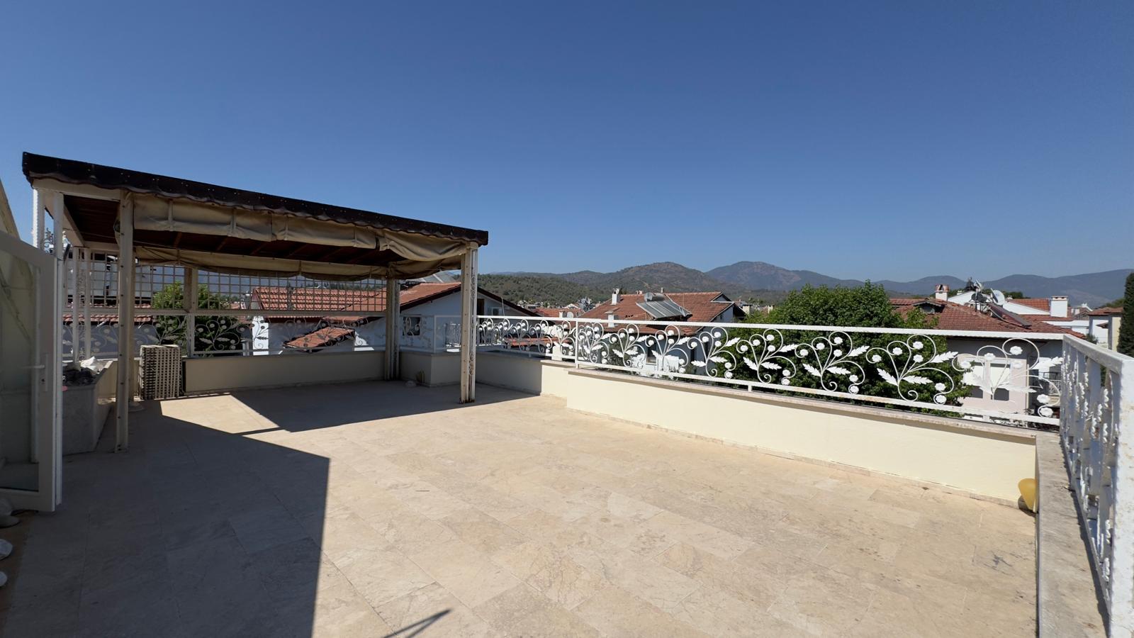 Spacious 3-Bedroom Villa in Calis