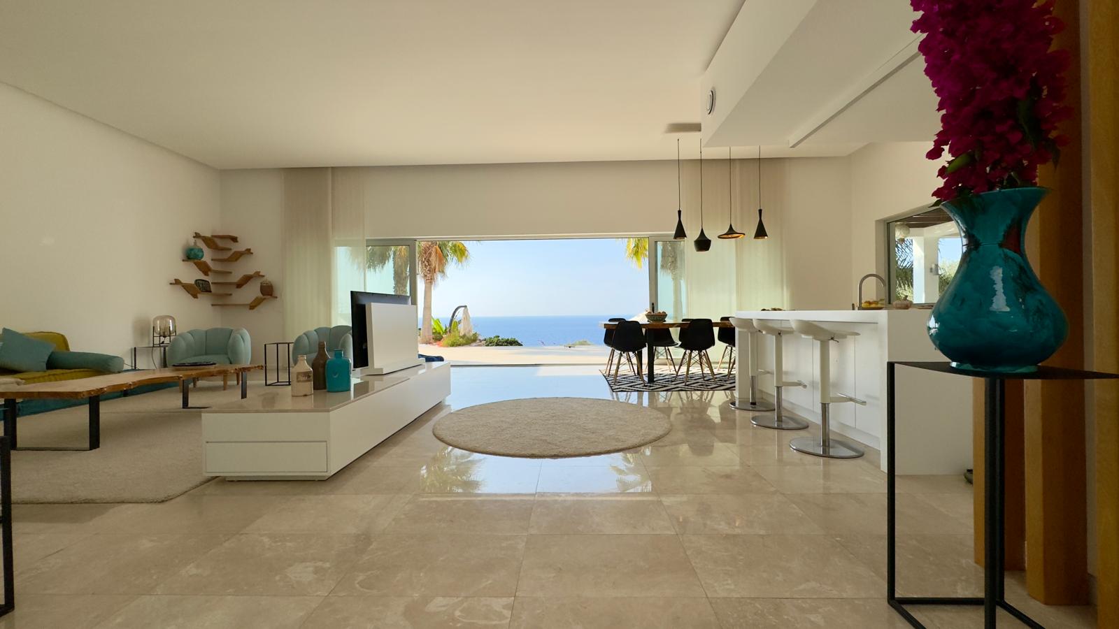 Secluded Villa with Stunning Sea-Views