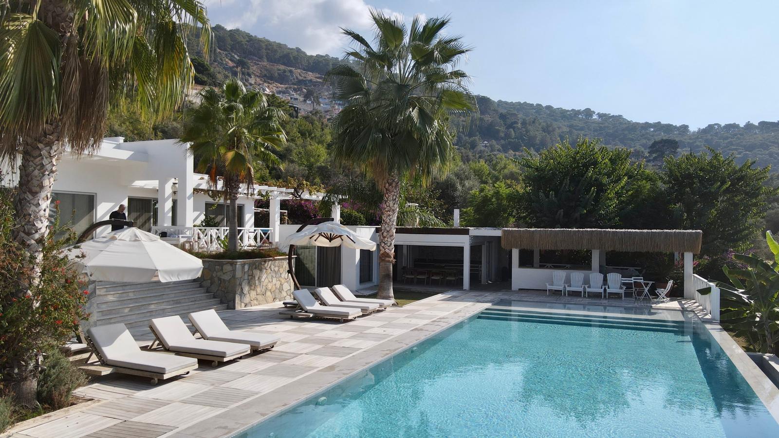 Secluded Villa with Stunning Sea-Views