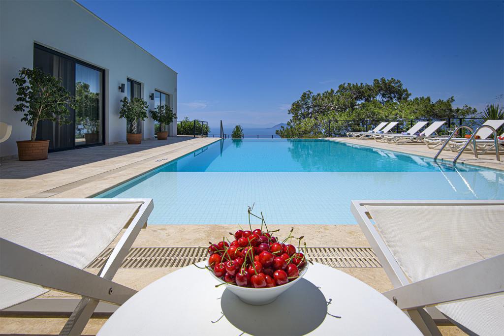 Stunning Luxury Villa in Faralya