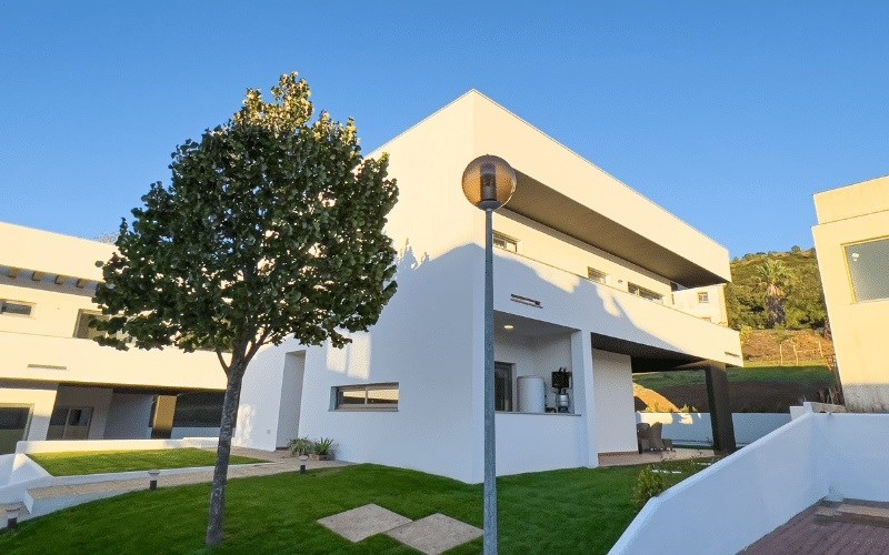 Modern Villa in Loures