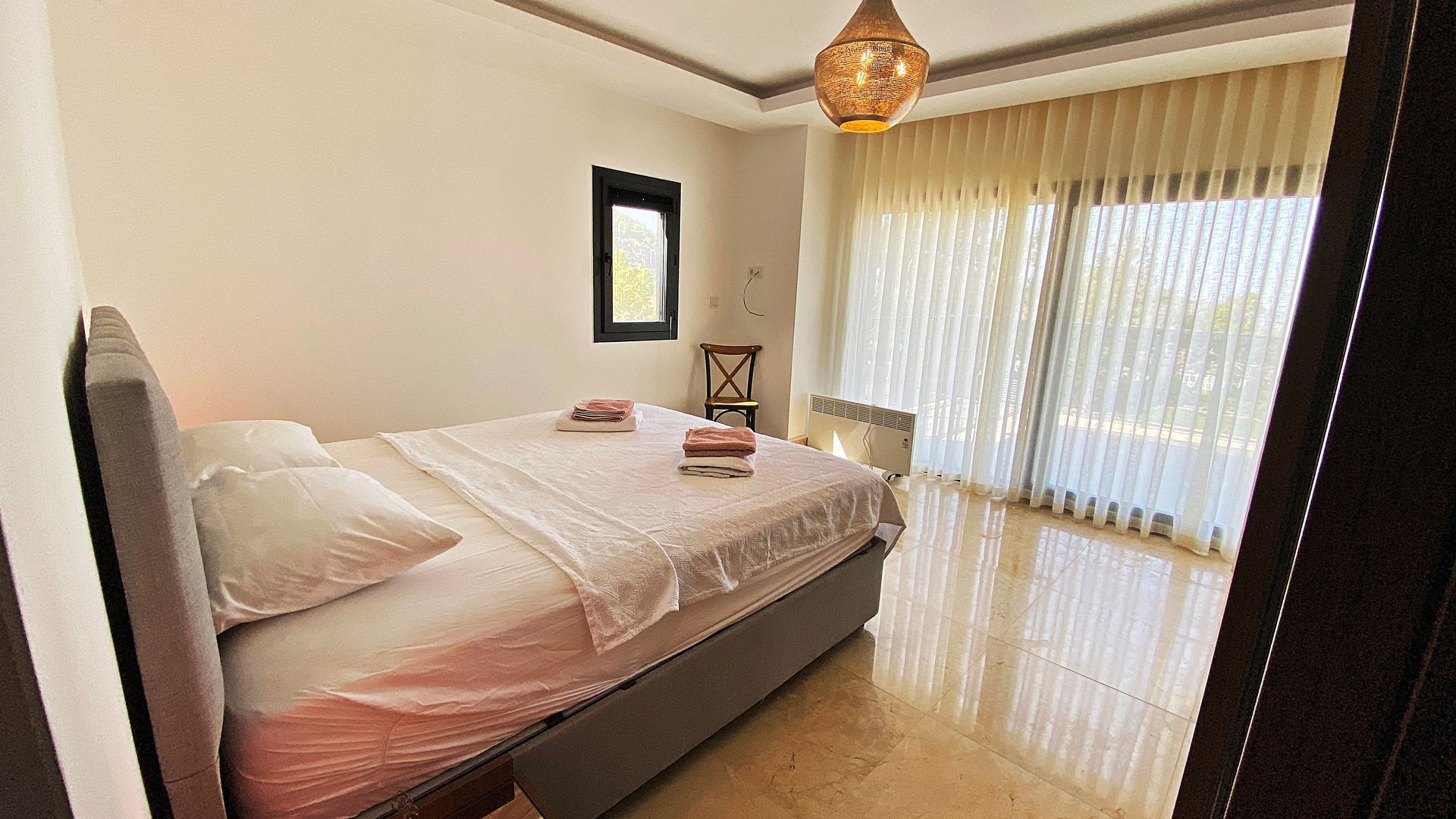 Luxurious Villa With Babadag View