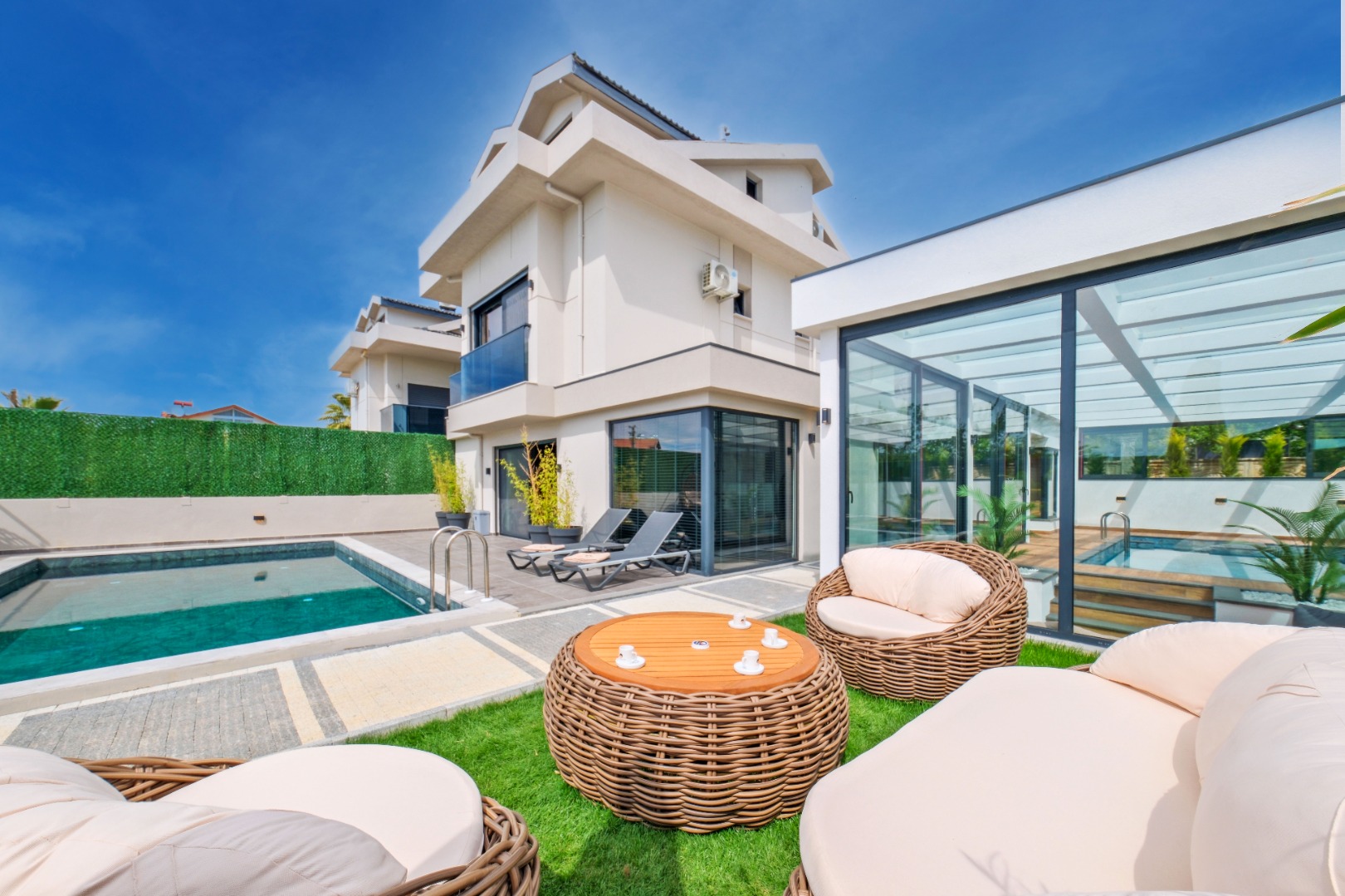 Stunning Modern Villa in Ovacik