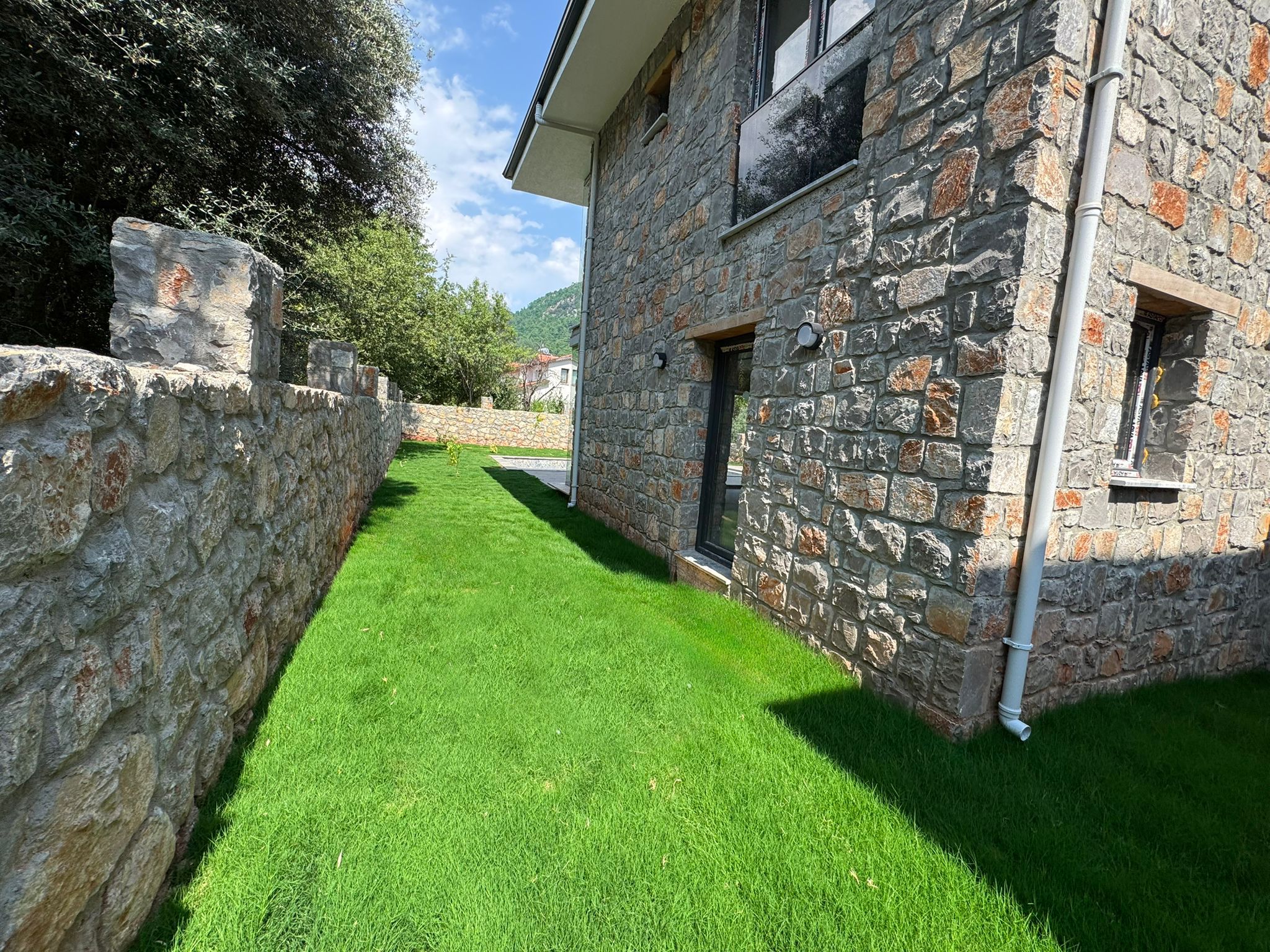 Brand New Stone-Built Villa