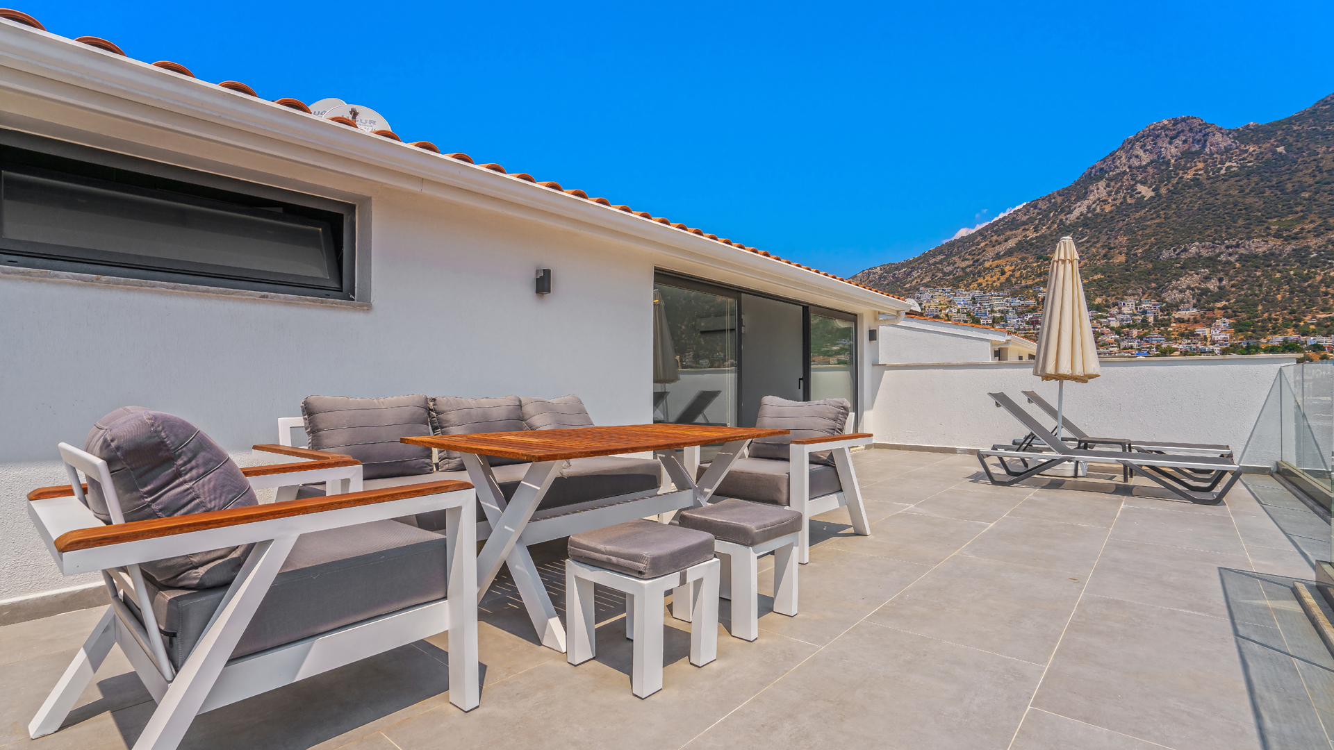 Stunning Villa in Ortaalan