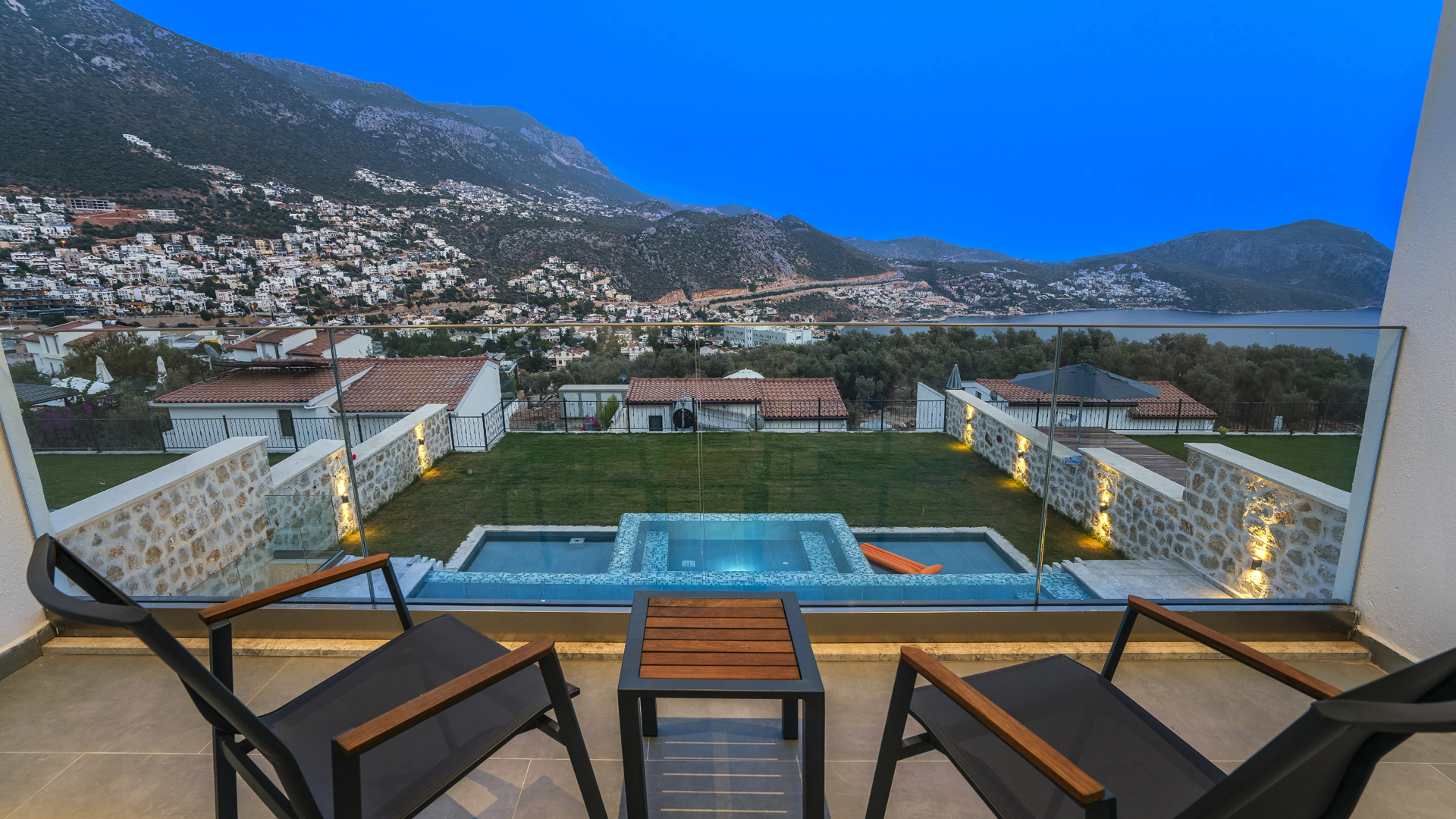 Stunning Villa in Ortaalan