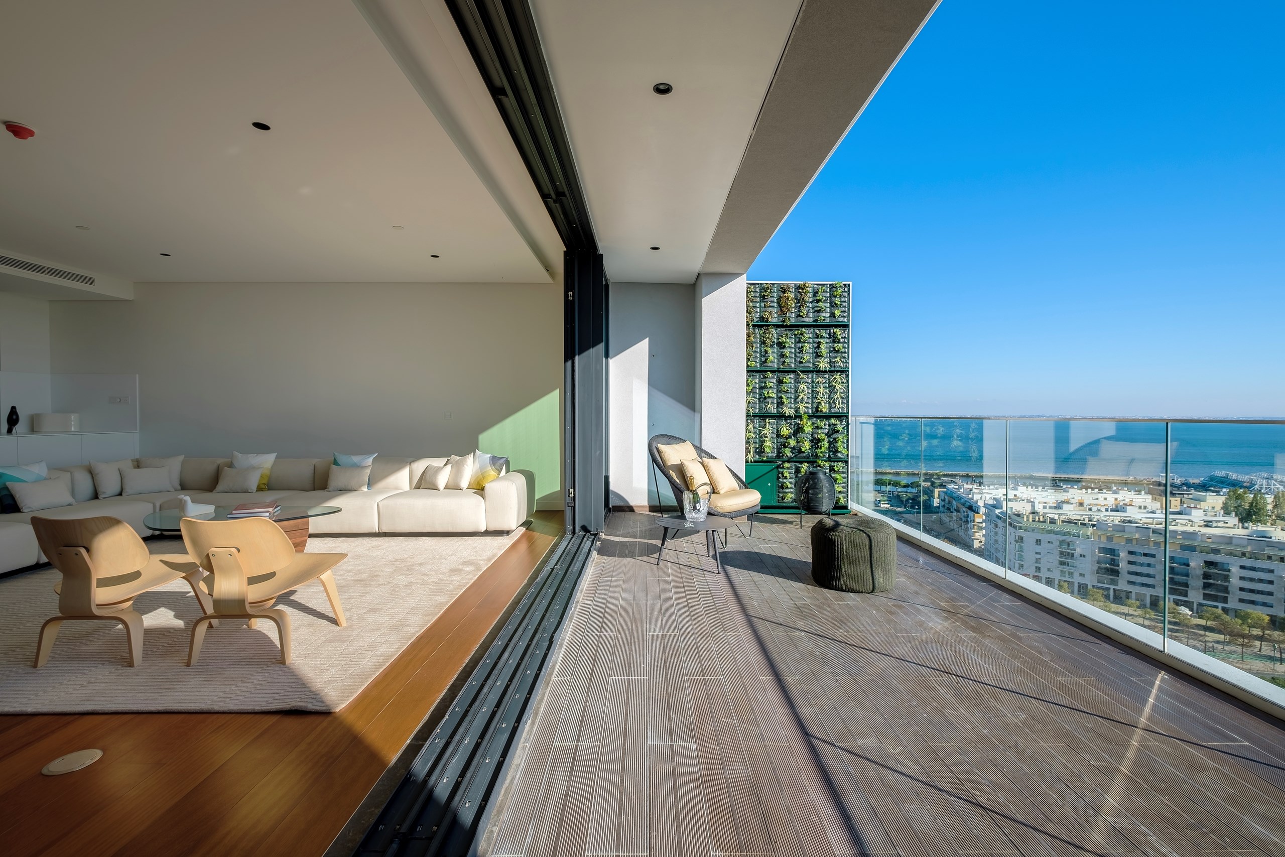 River-View Penthouses in Parque das Nacoes