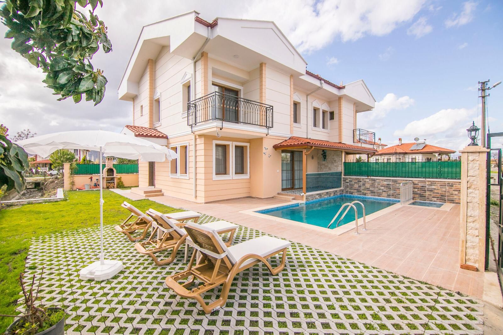 Semi-Detached Villa in Dalyan