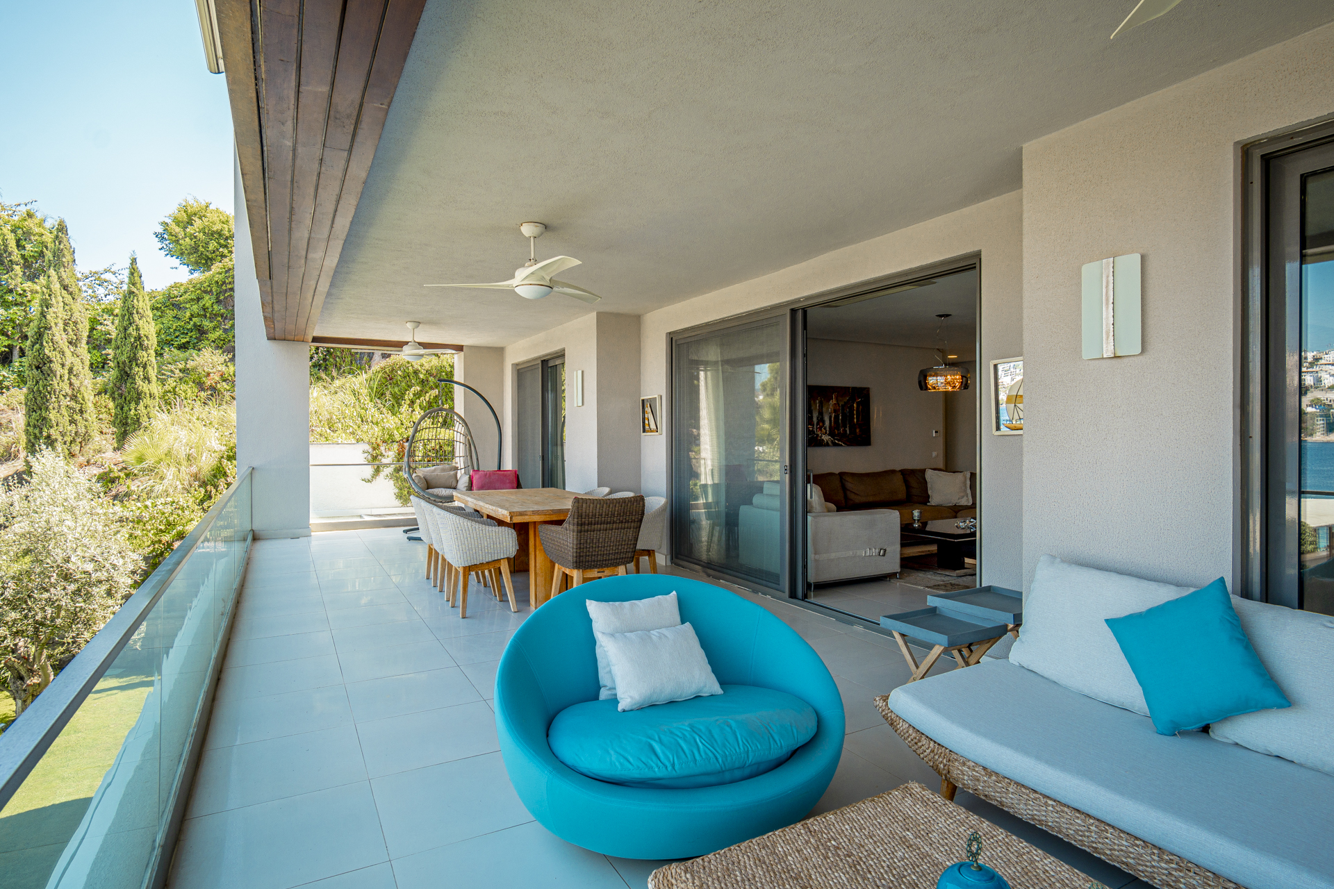 Seafront Modern Residences in Gundogan